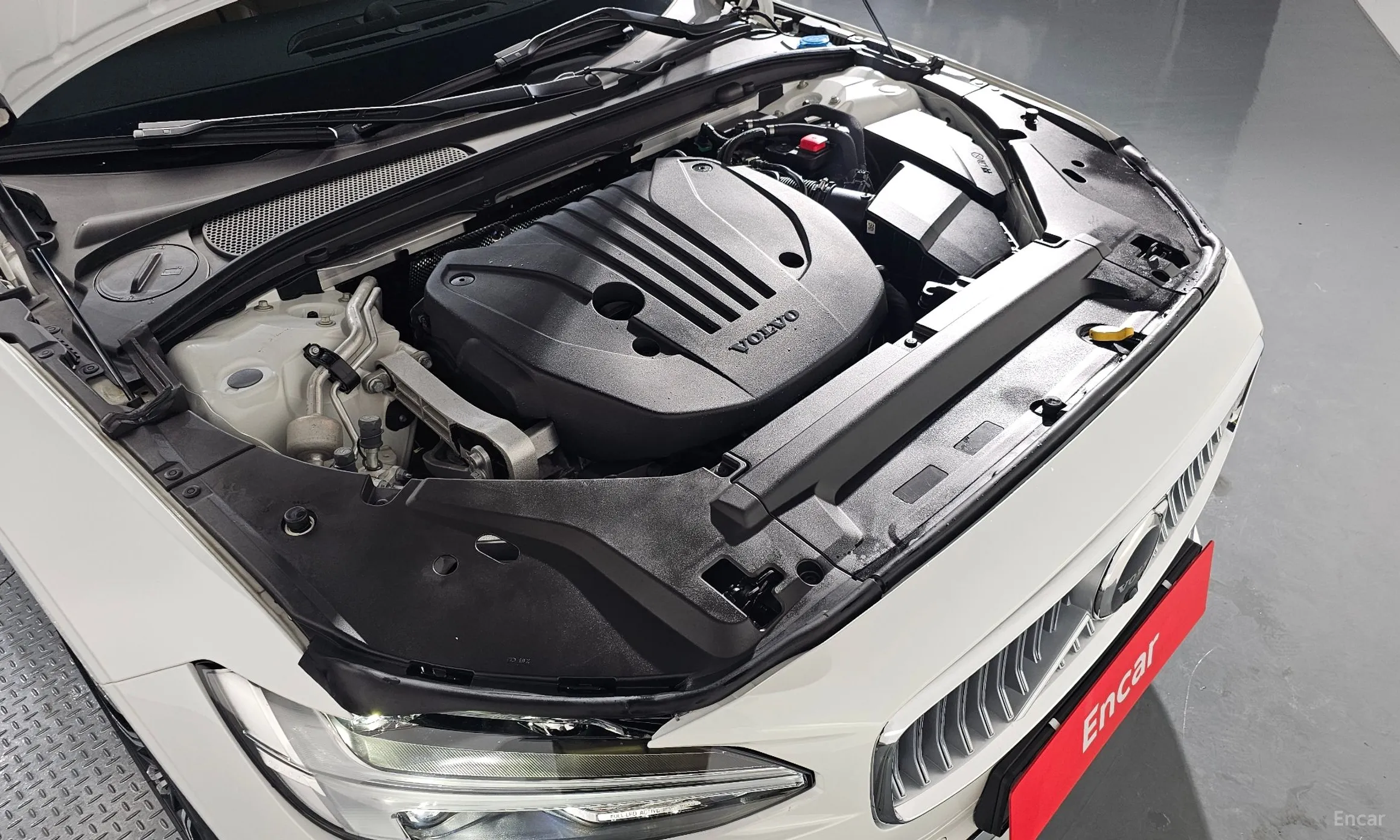 Volvo S90 превью 6