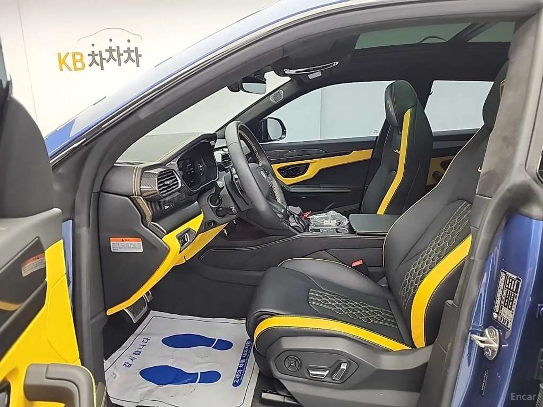 Lamborghini Urus превью 11