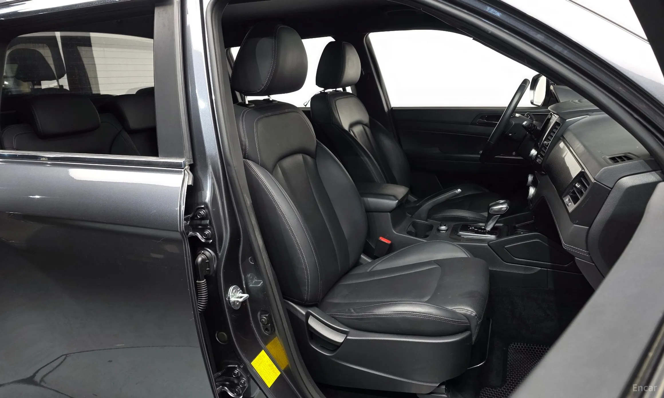 KG Mobility (SsangYong) Rexton Sports Khan превью 10