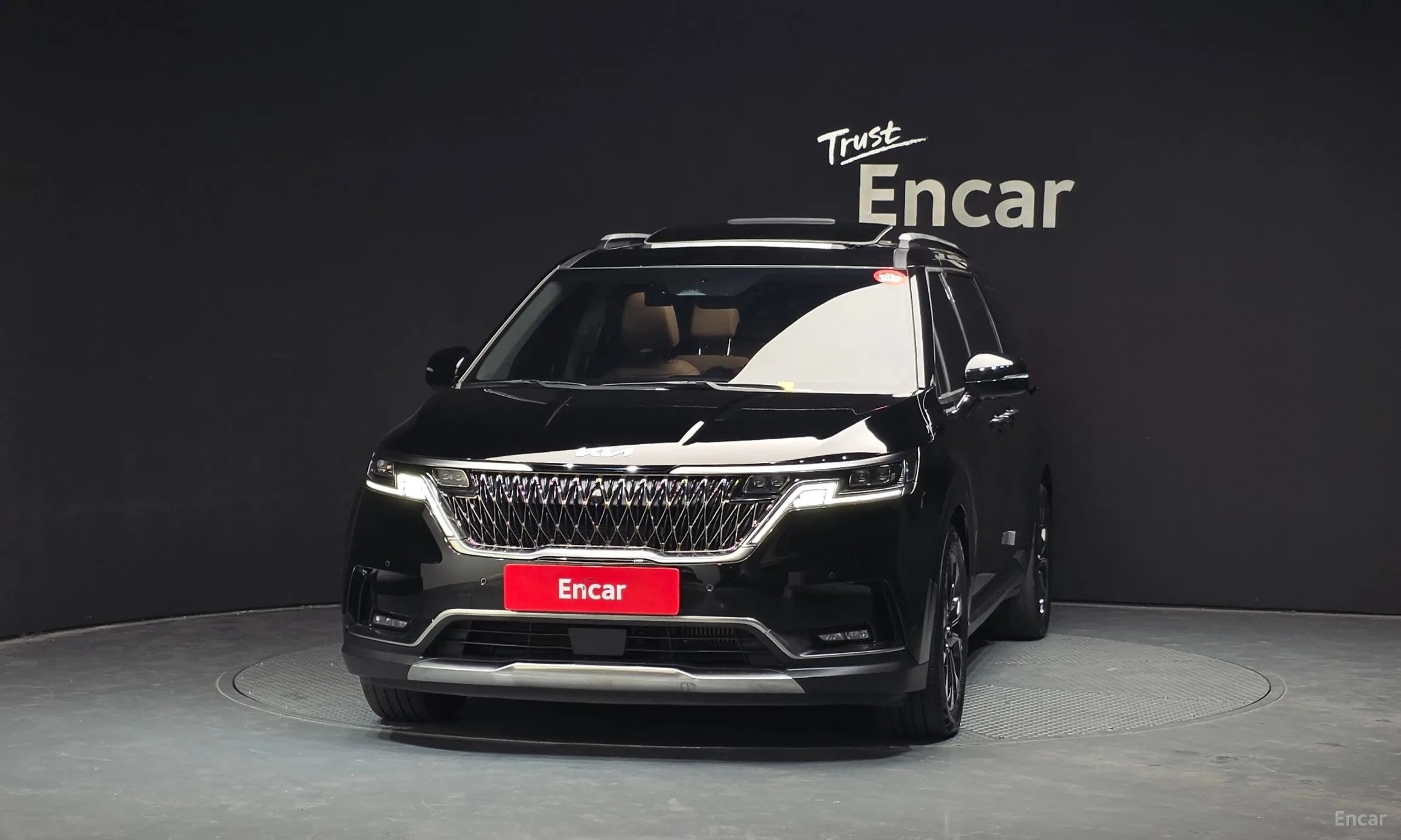 Kia Carnival Gen 4 превью 3