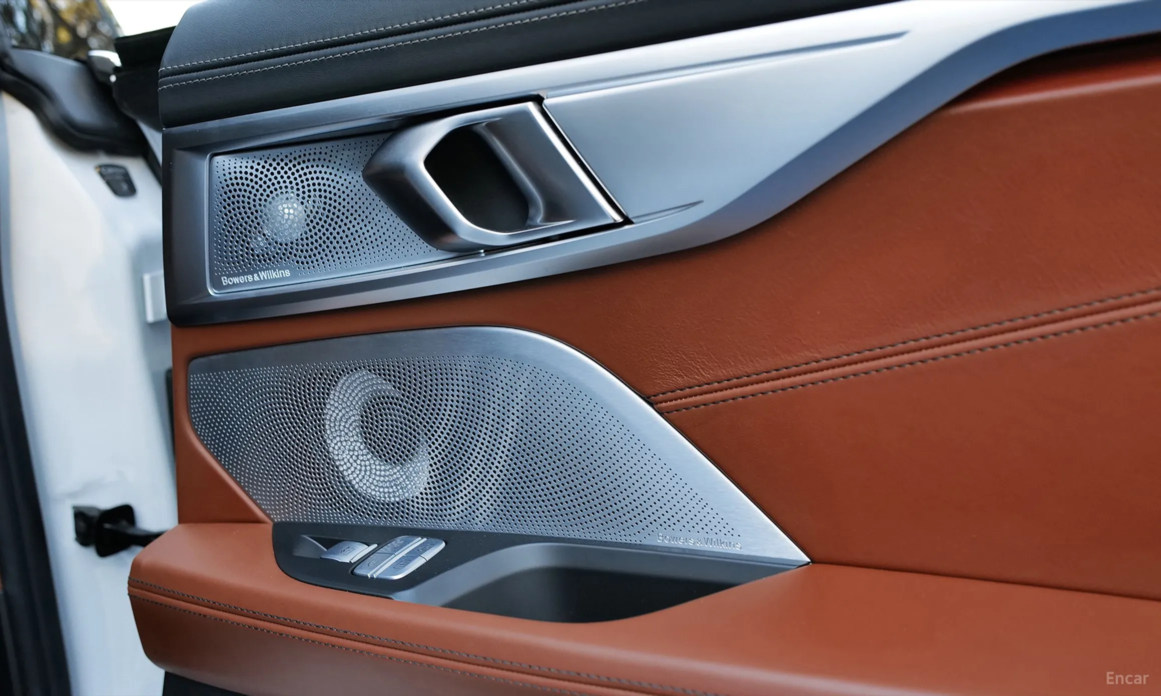 BMW 8-series (G15) превью 19