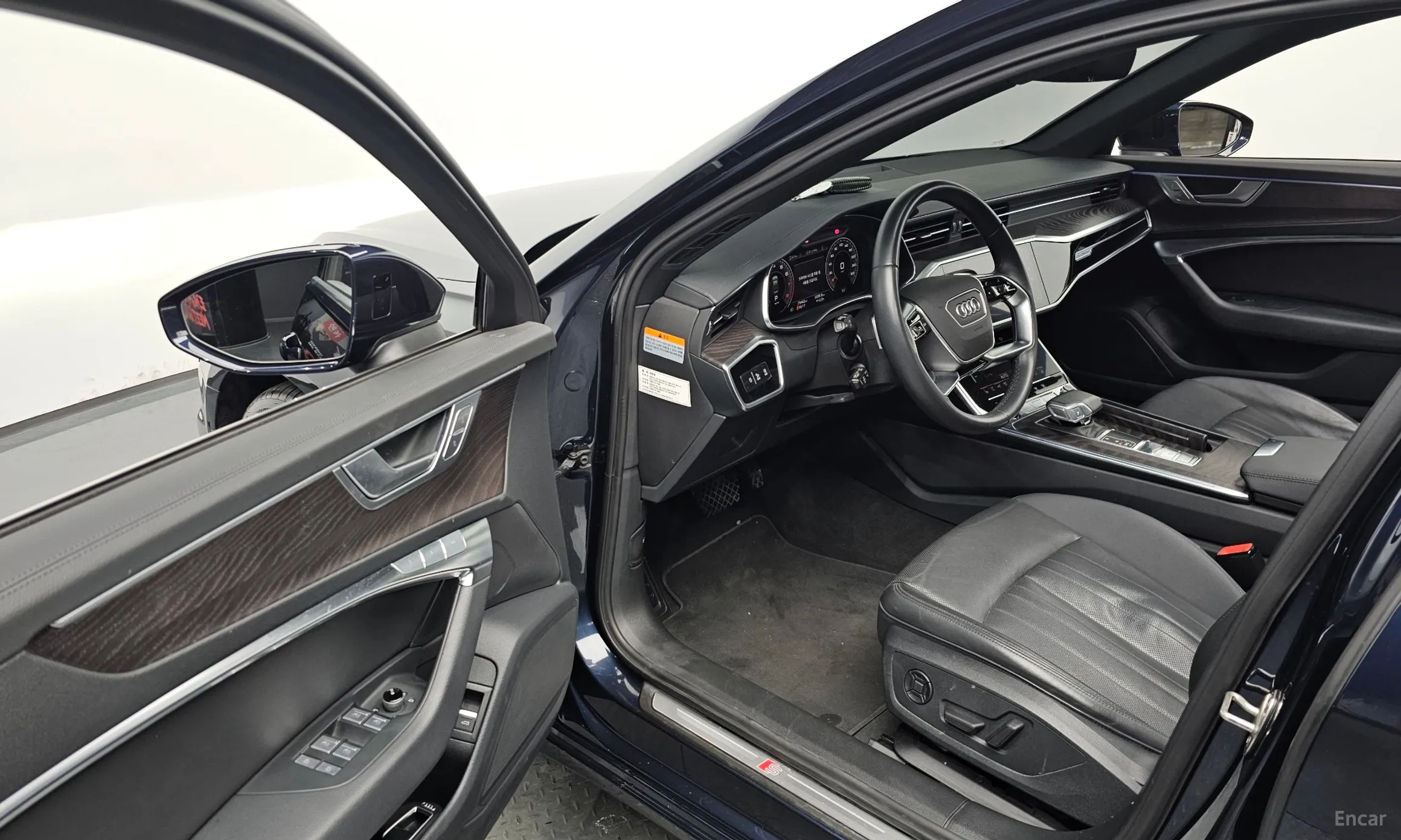 Audi A6 (C8) превью 11
