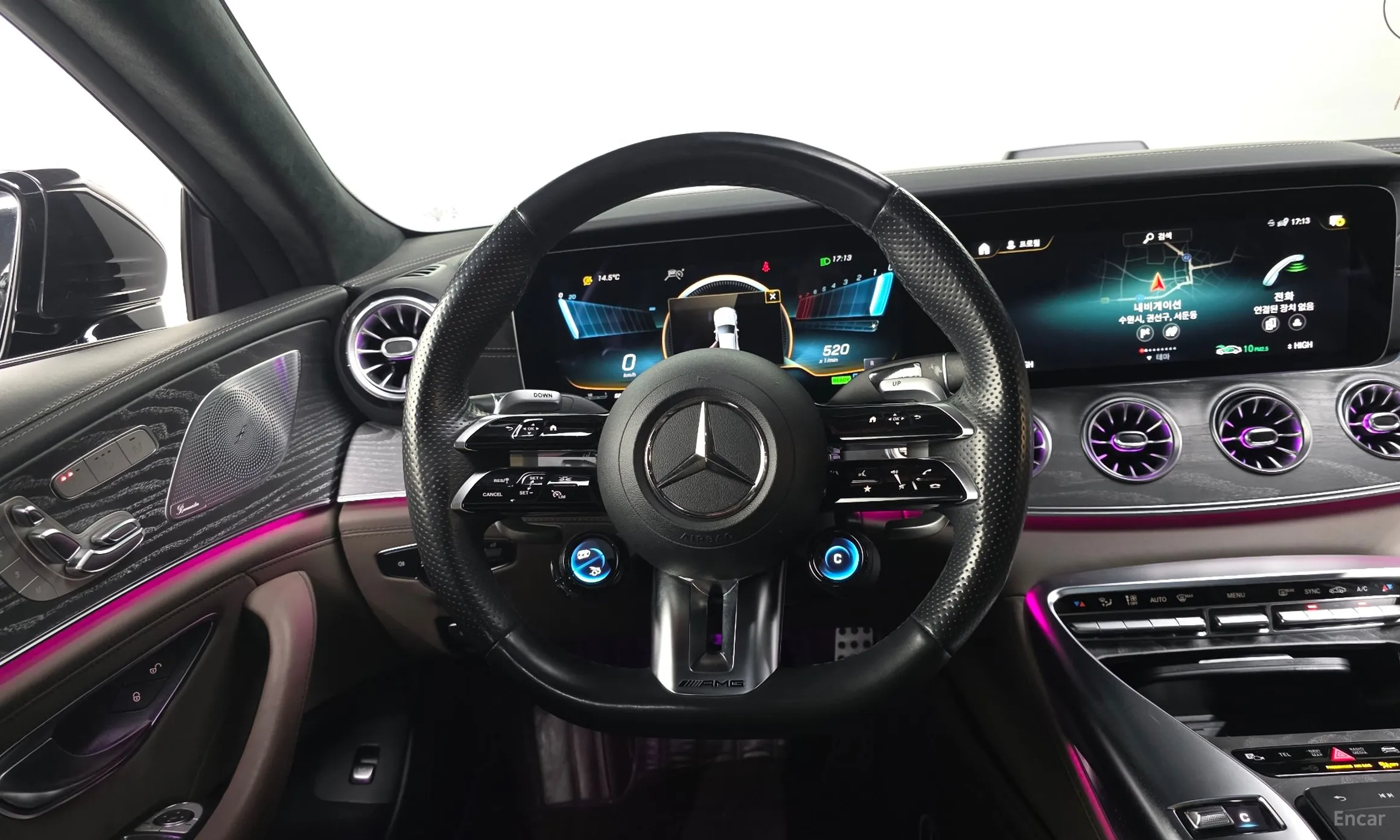Mercedes Benz AMG GT превью 13