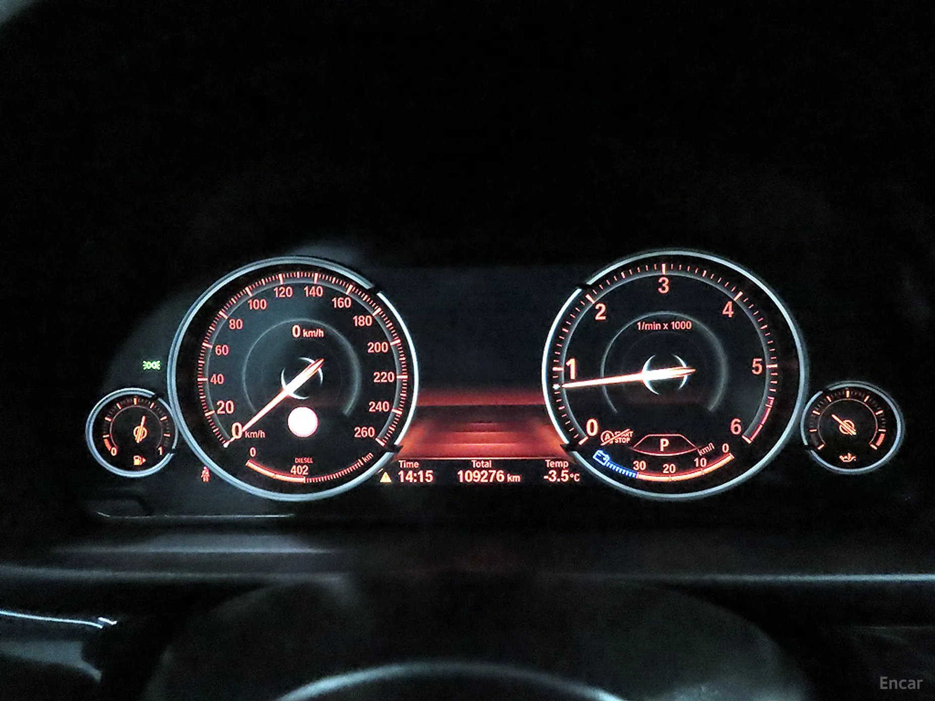 BMW 5 Series (F10) превью 10