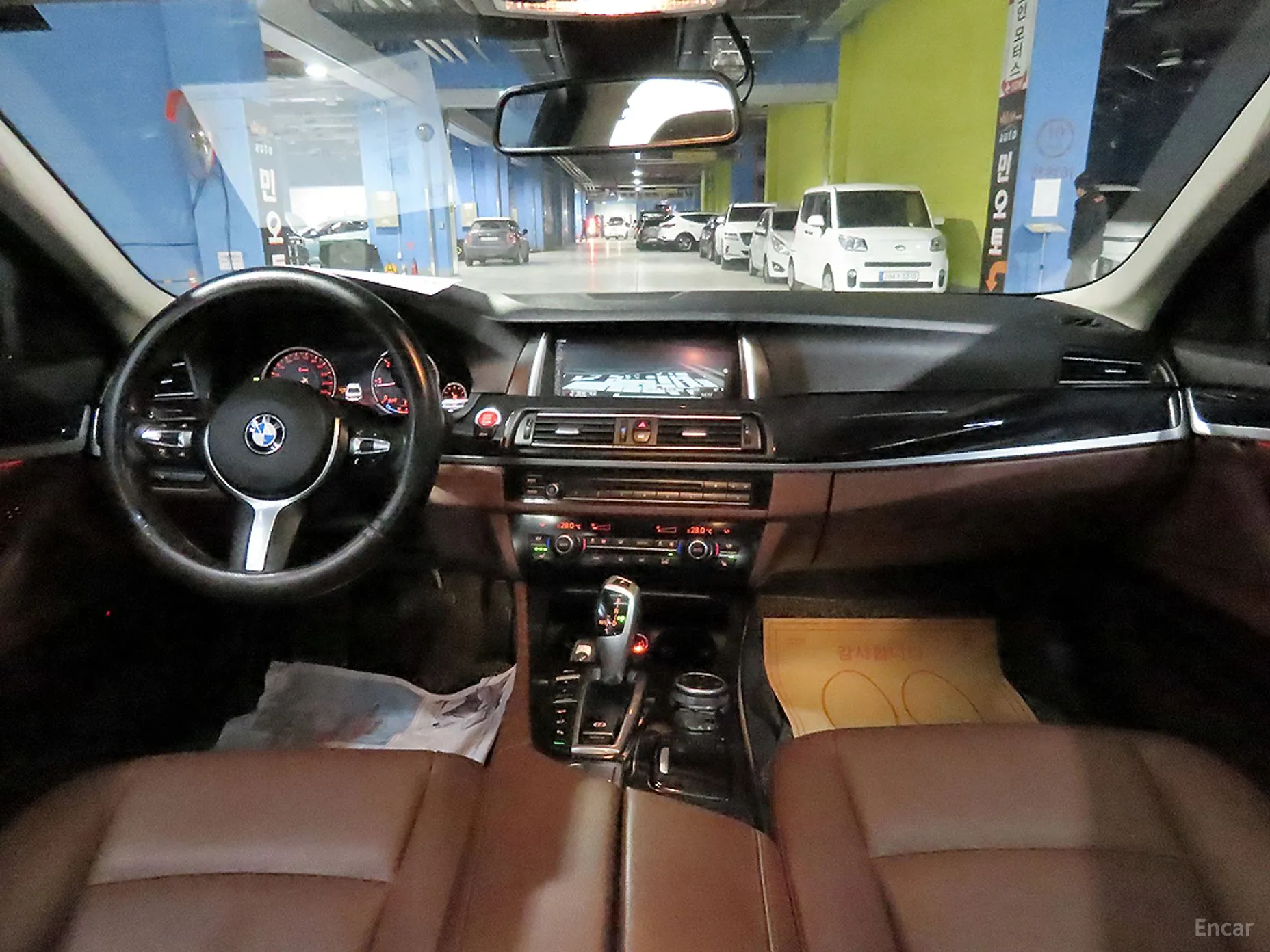 BMW 5 Series (F10) превью 5