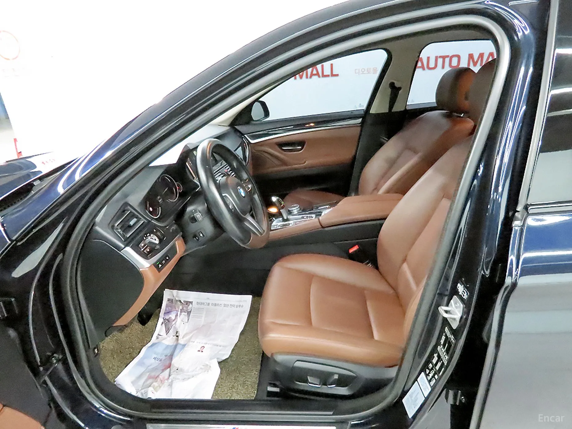 BMW 5 Series (F10) превью 6