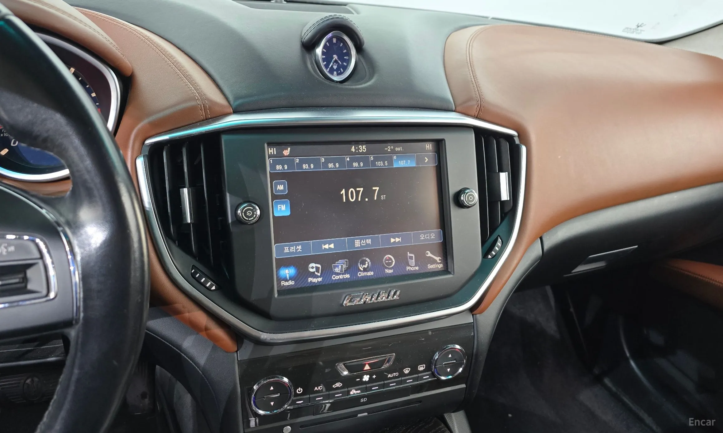 Maserati Ghibli превью 14