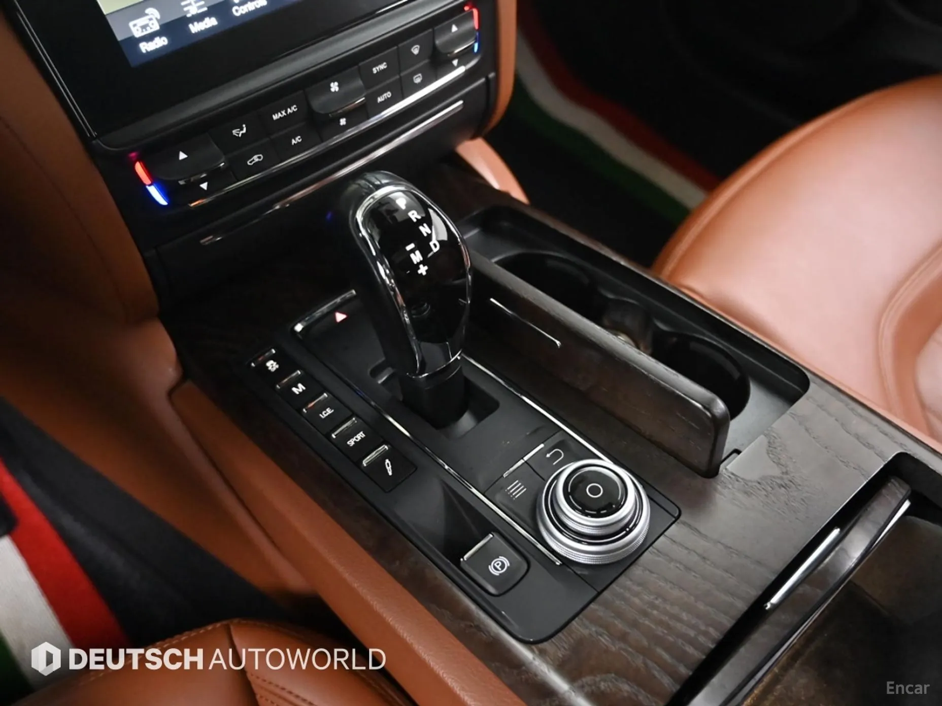 Maserati Quattroporte превью 9