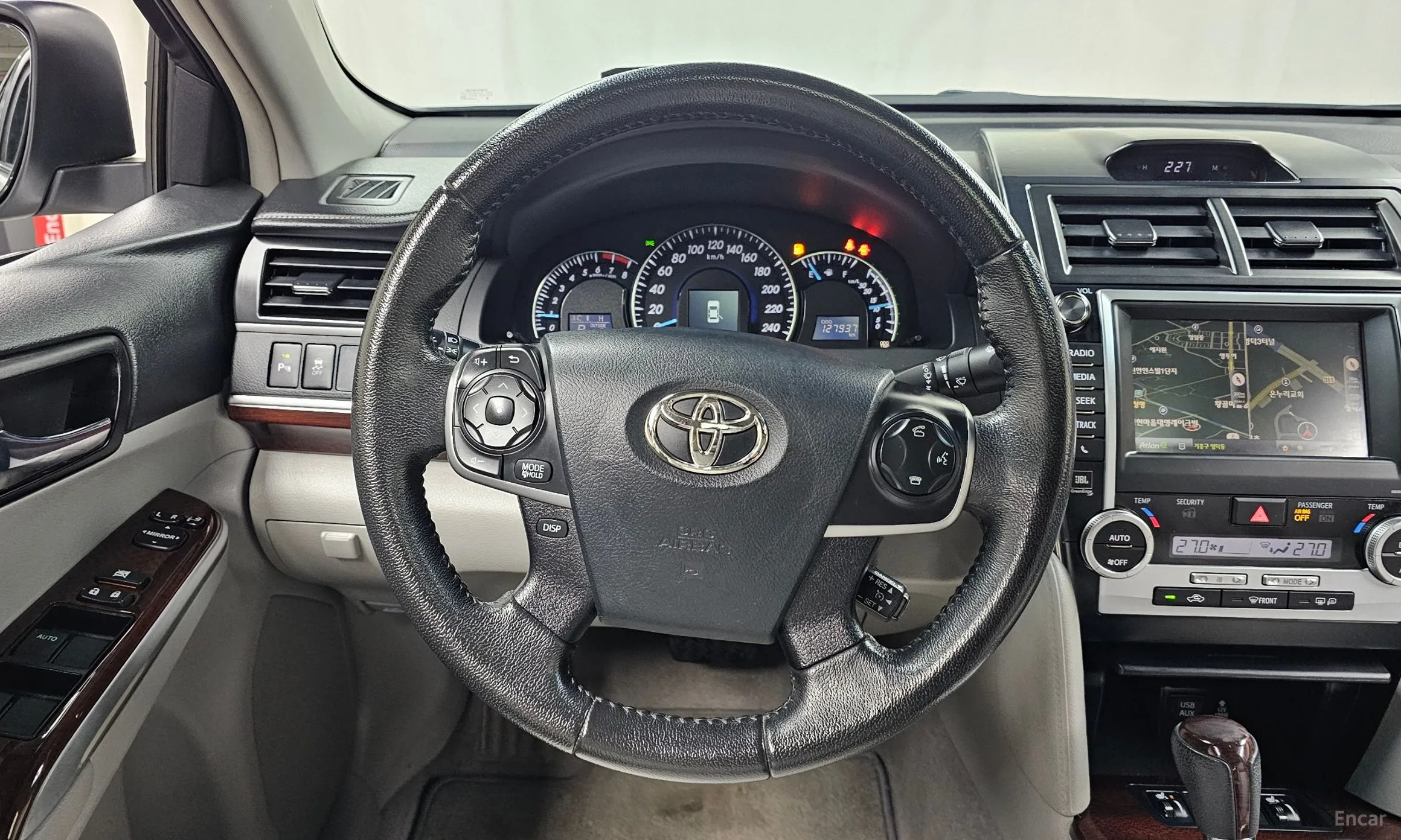 Toyota New Camry превью 13