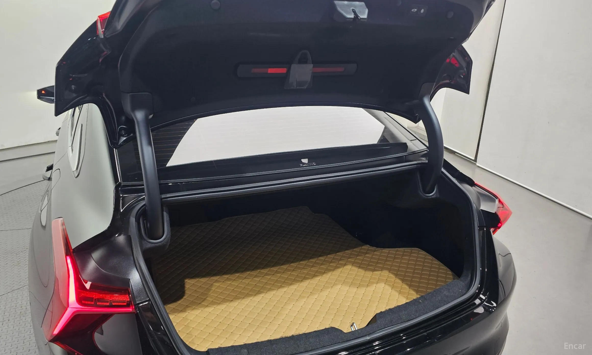 Kia K8 превью 20