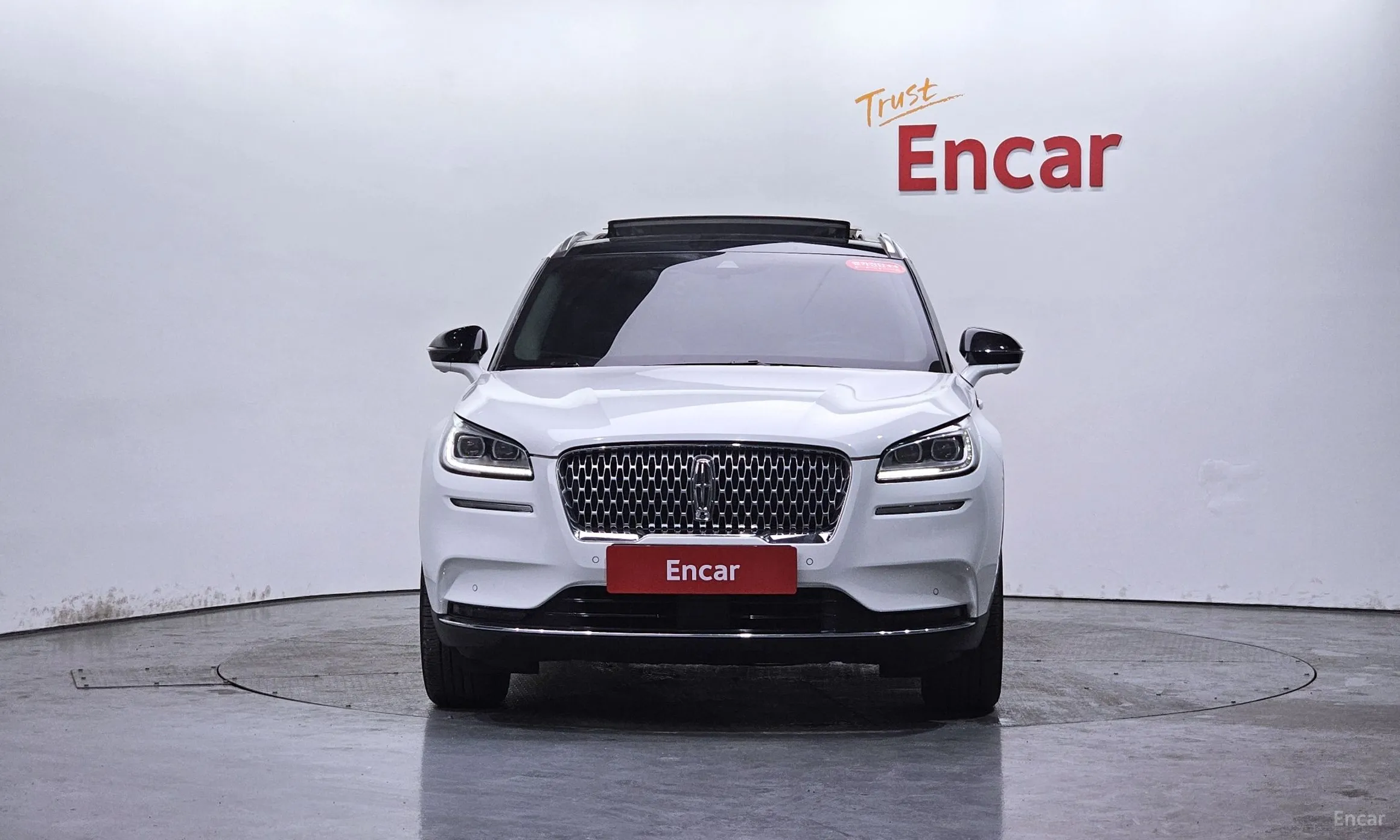 Lincoln Corsair превью 3