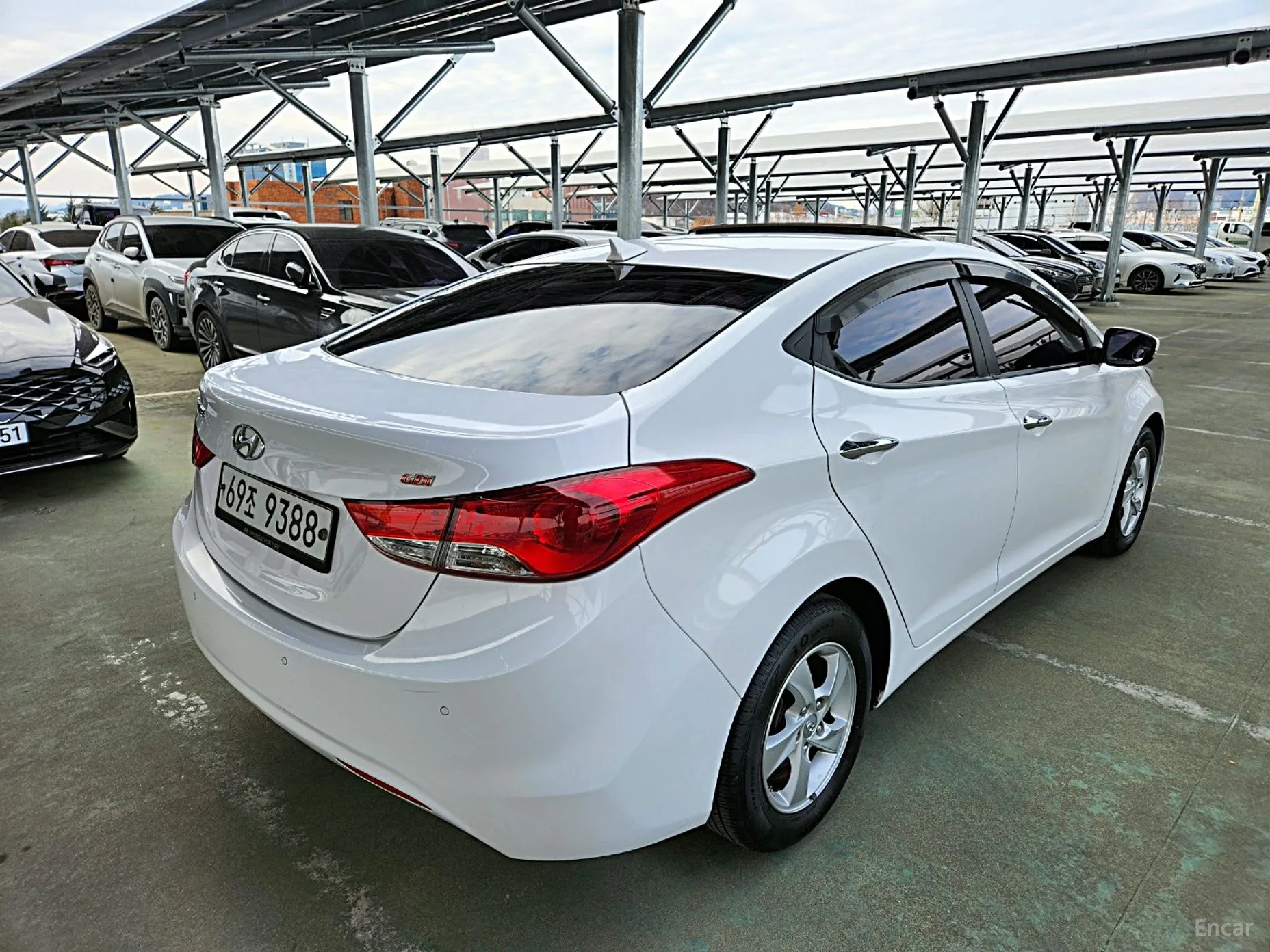 Hyundai Avante MD