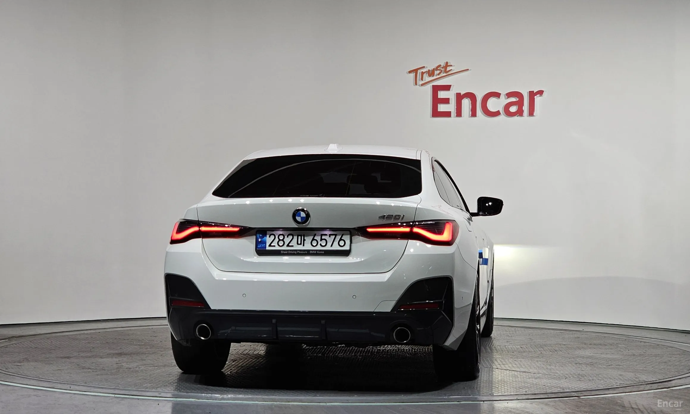 BMW Series 4 (G22) превью 4