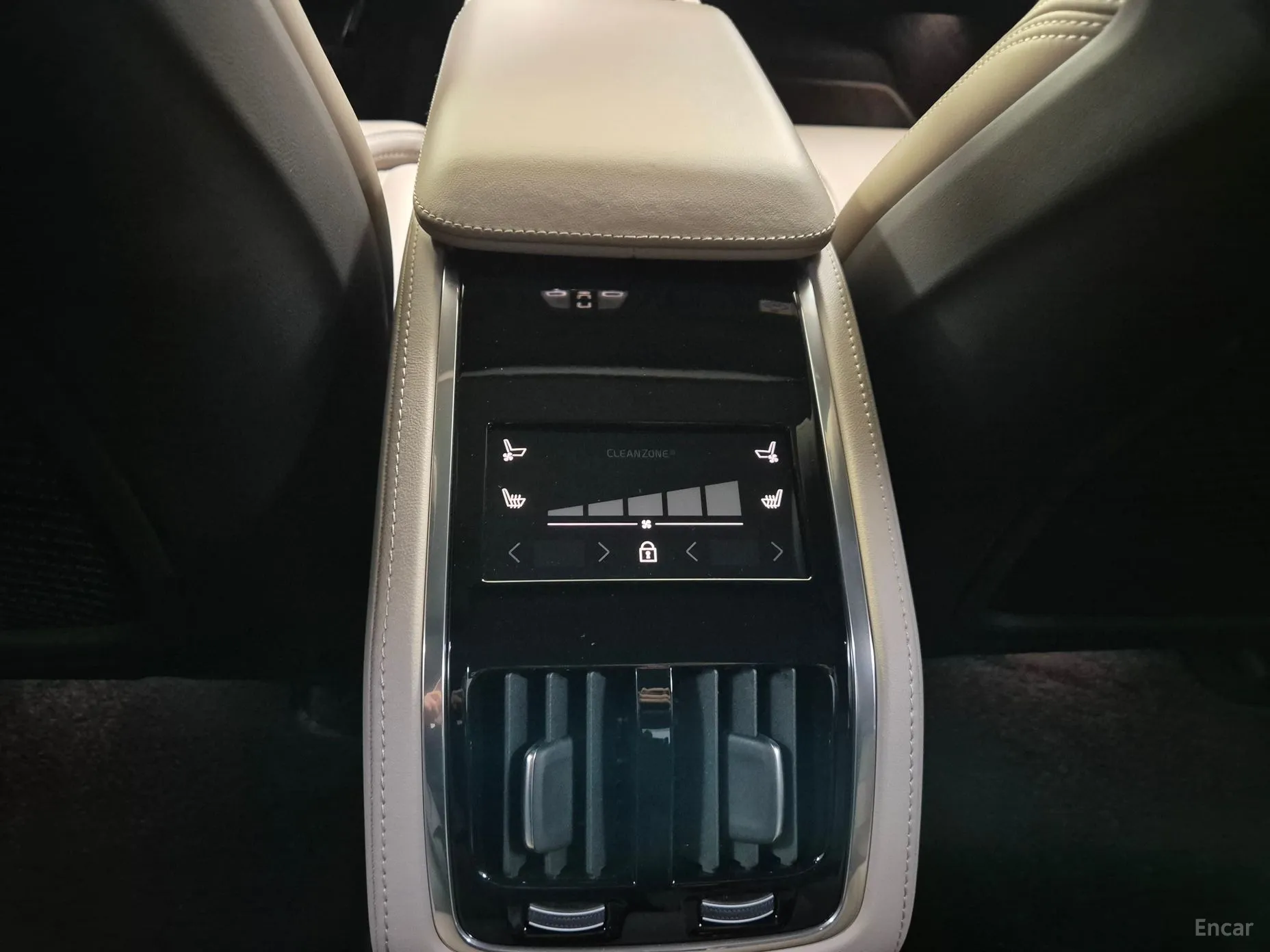 Volvo S90 превью 14