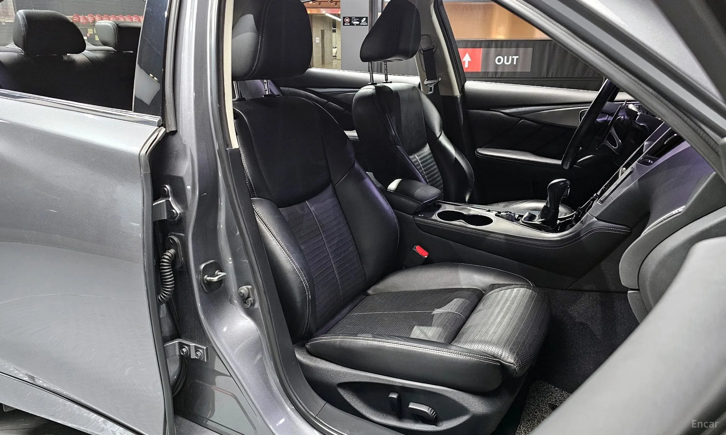 Infiniti Q50 превью 10