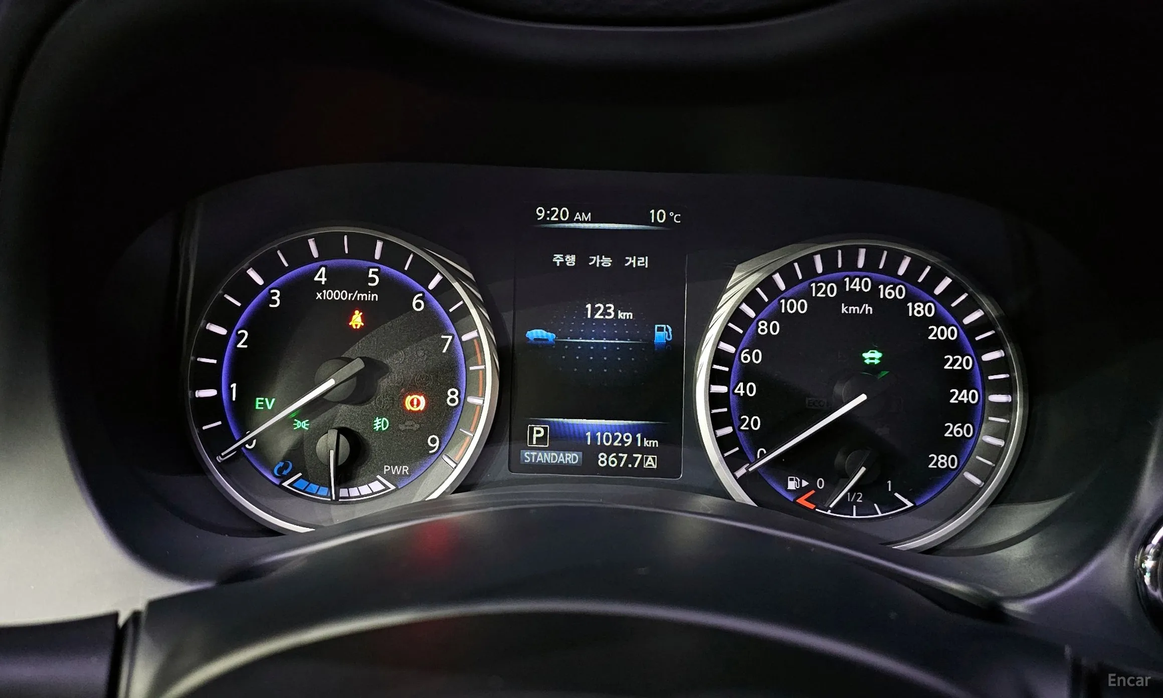 Infiniti Q50 превью 8