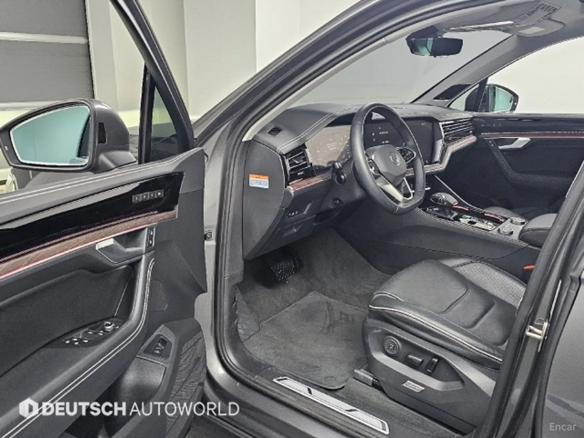 Volkswagen Touareg 3rd Generation превью 11