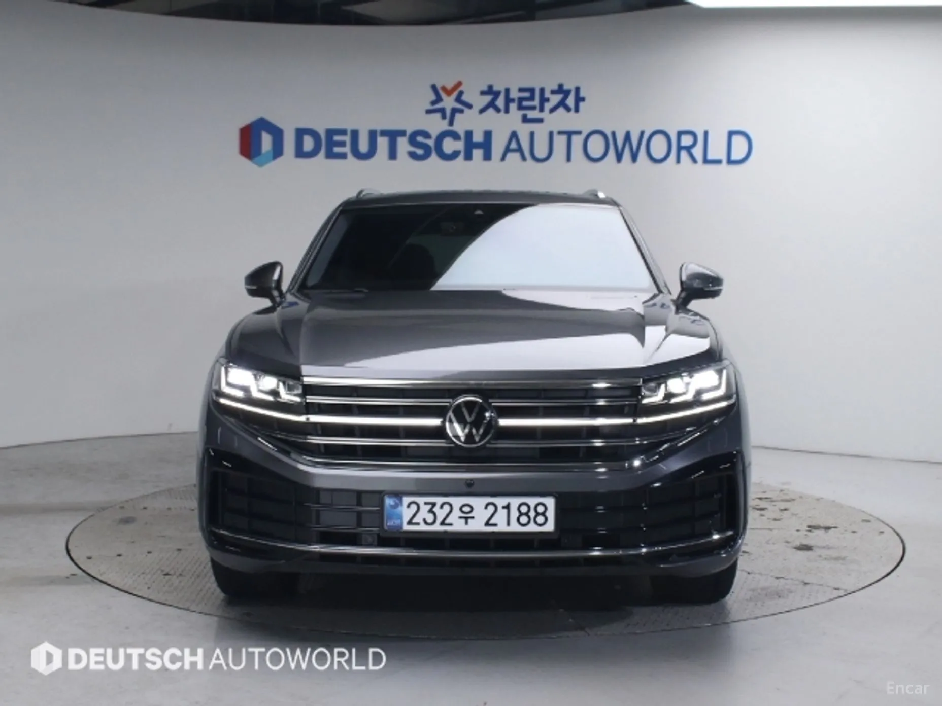 Volkswagen Touareg 3rd Generation превью 3