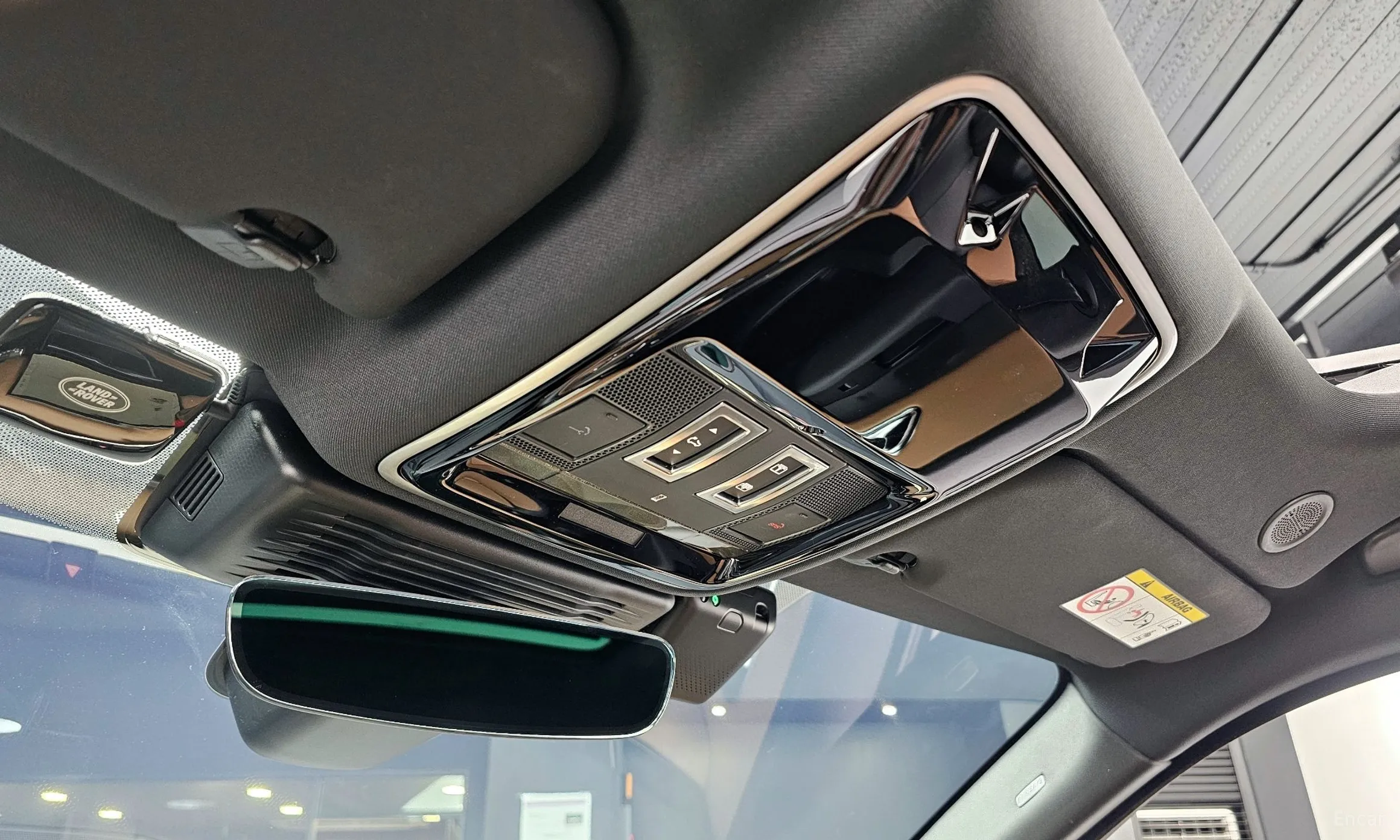 Land Rover Range Rover Bella превью 16