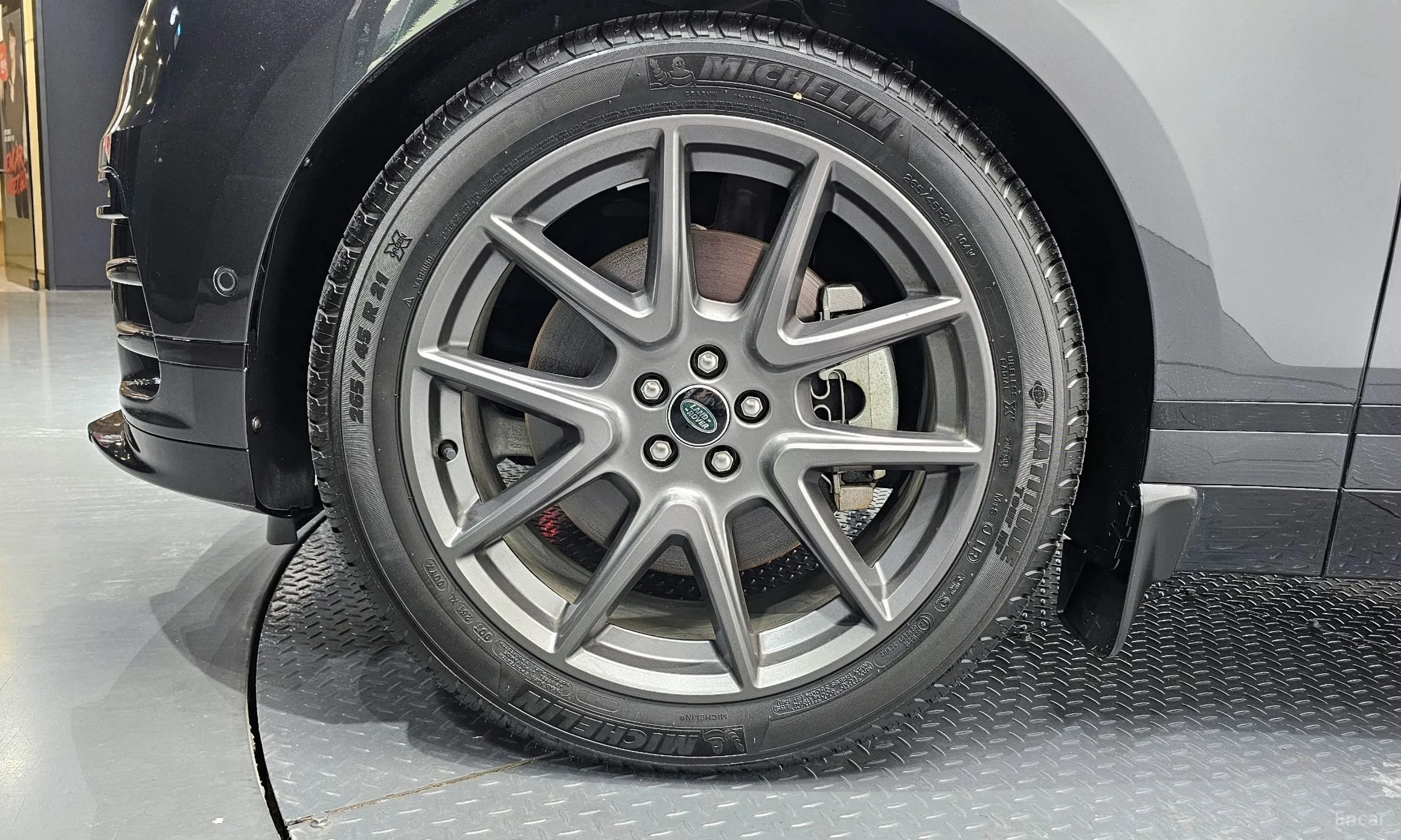 Land Rover Range Rover Bella превью 5