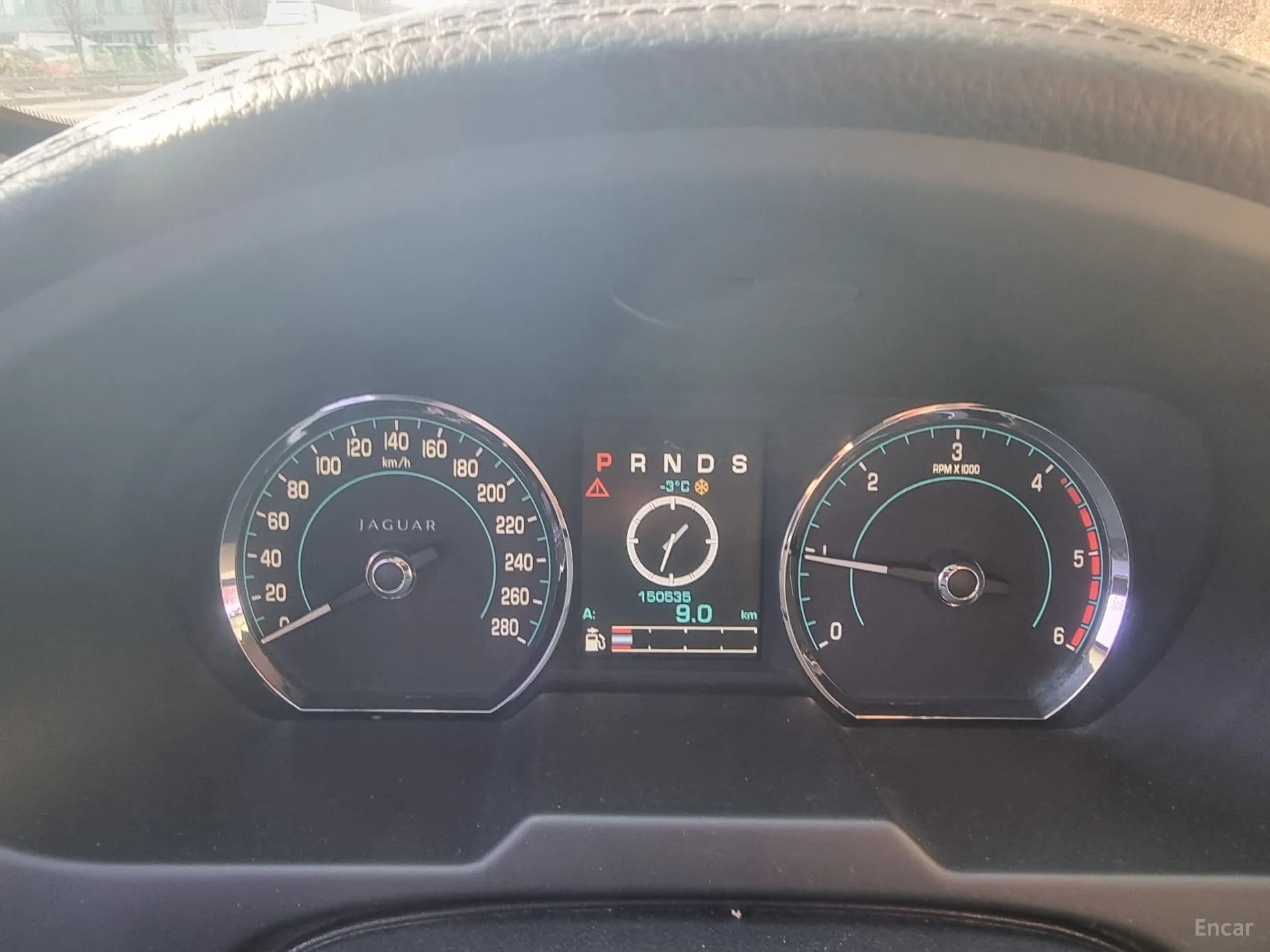 Jaguar New XF превью 10
