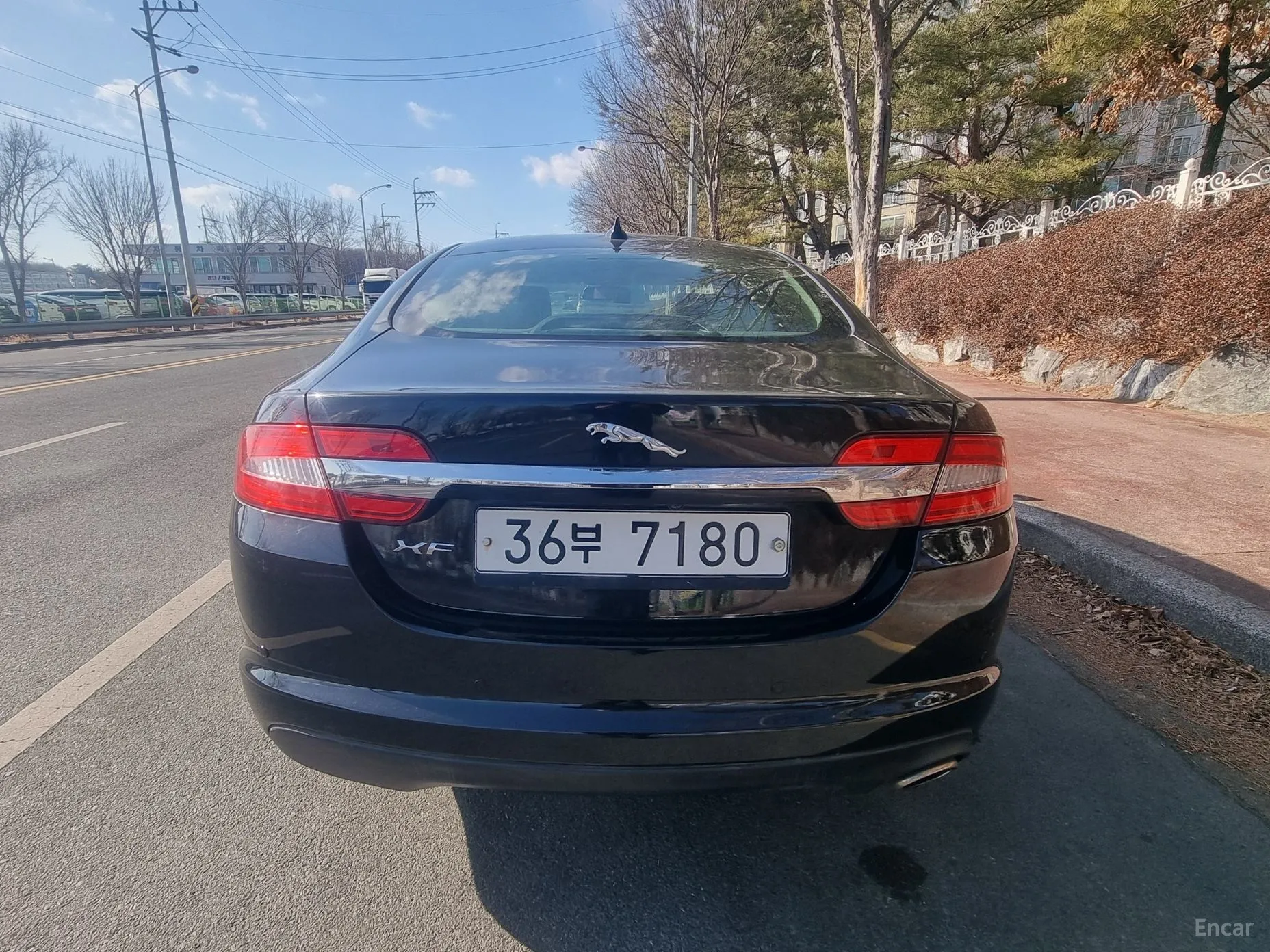 Jaguar New XF превью 4