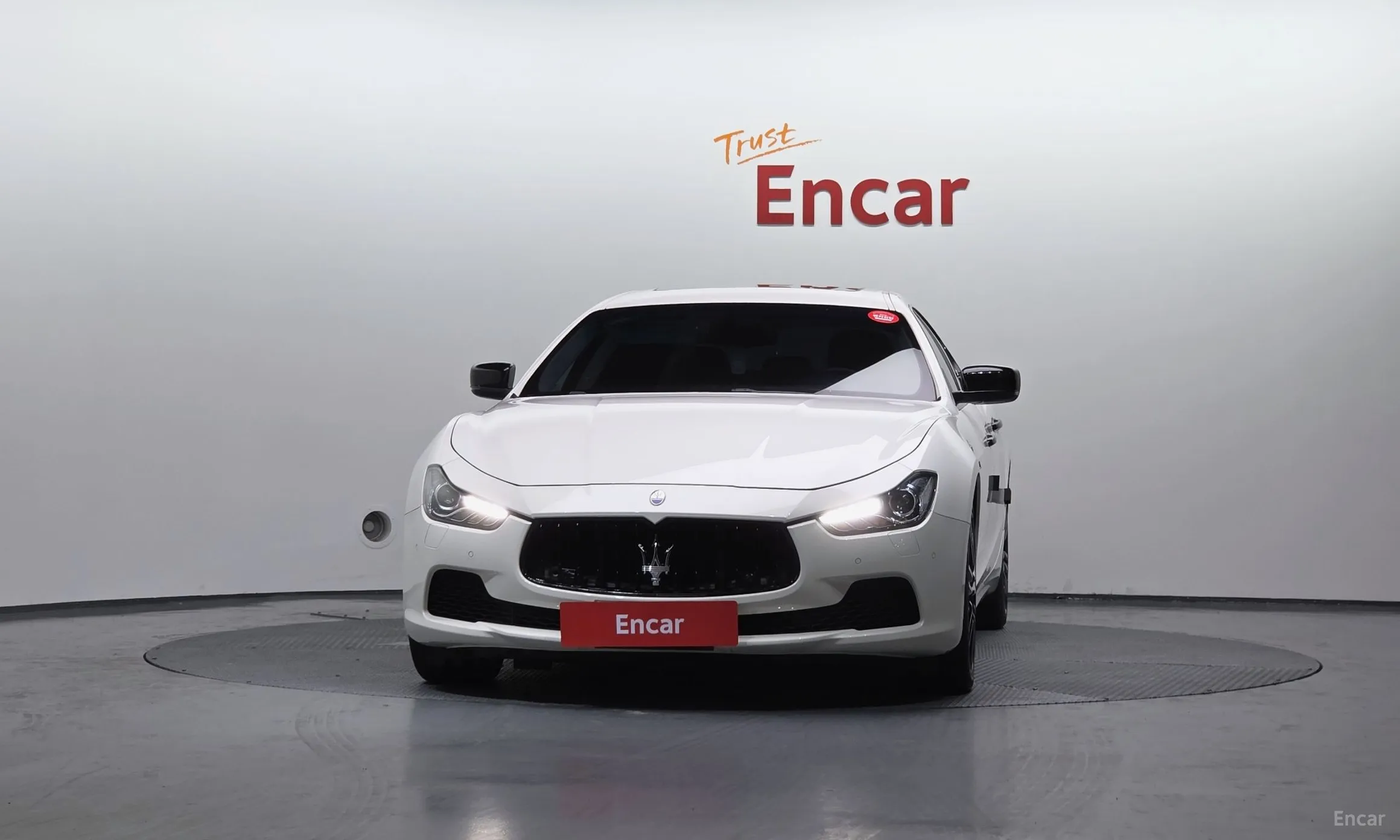 Maserati Ghibli превью 3