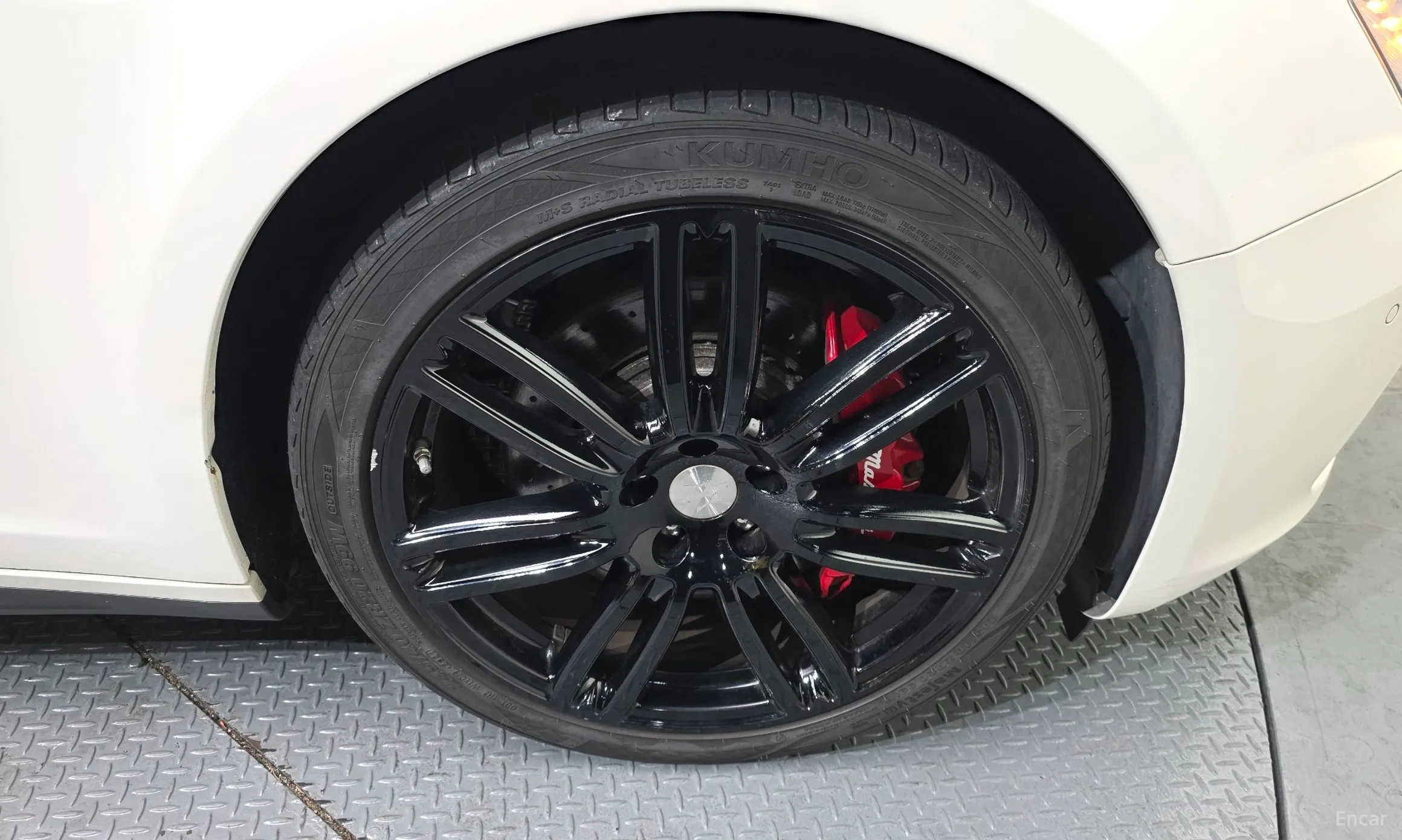 Maserati Ghibli превью 5