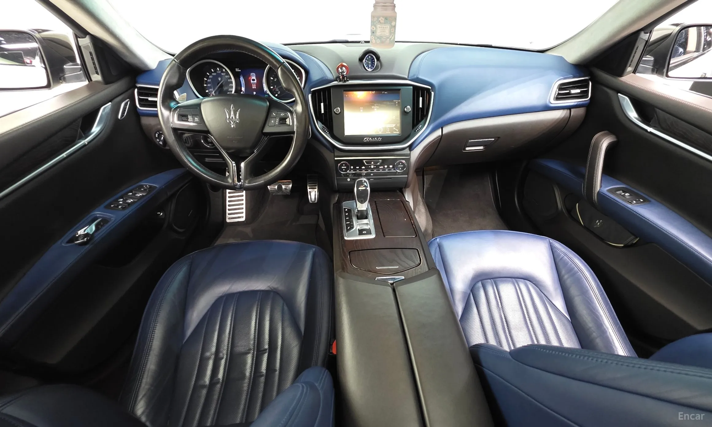Maserati Ghibli превью 7