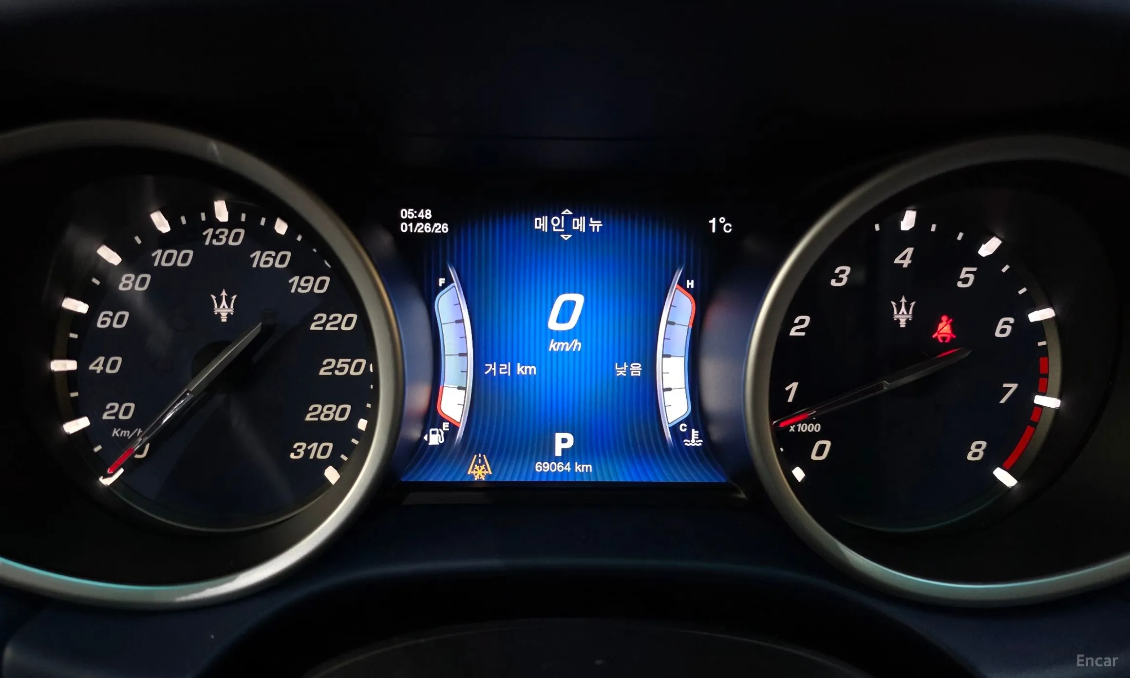 Maserati Ghibli превью 8