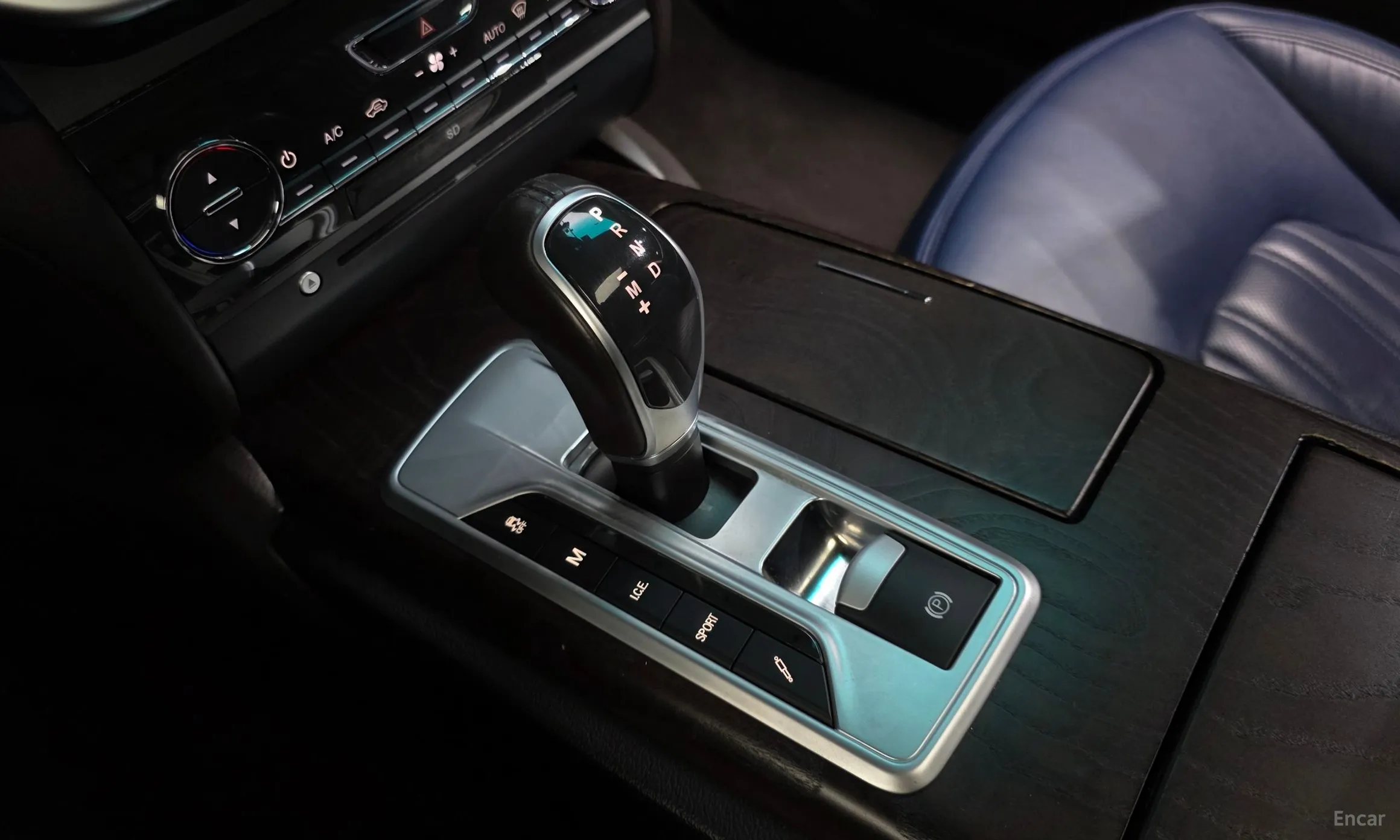 Maserati Ghibli превью 9