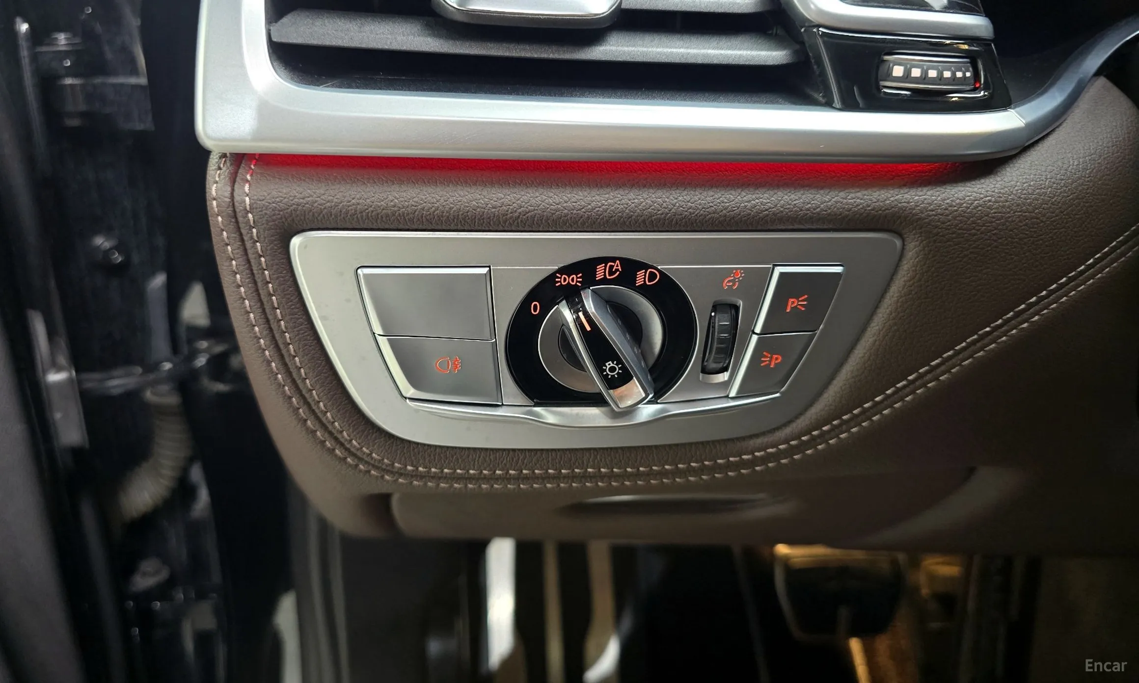 BMW 7 Series (G11) превью 13