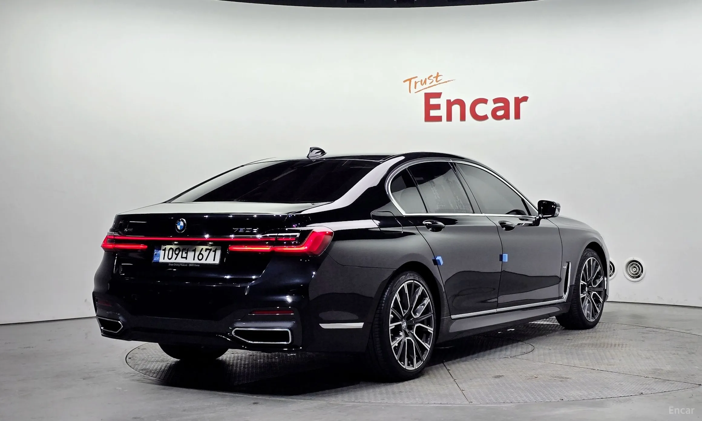 BMW 7 Series (G11)
