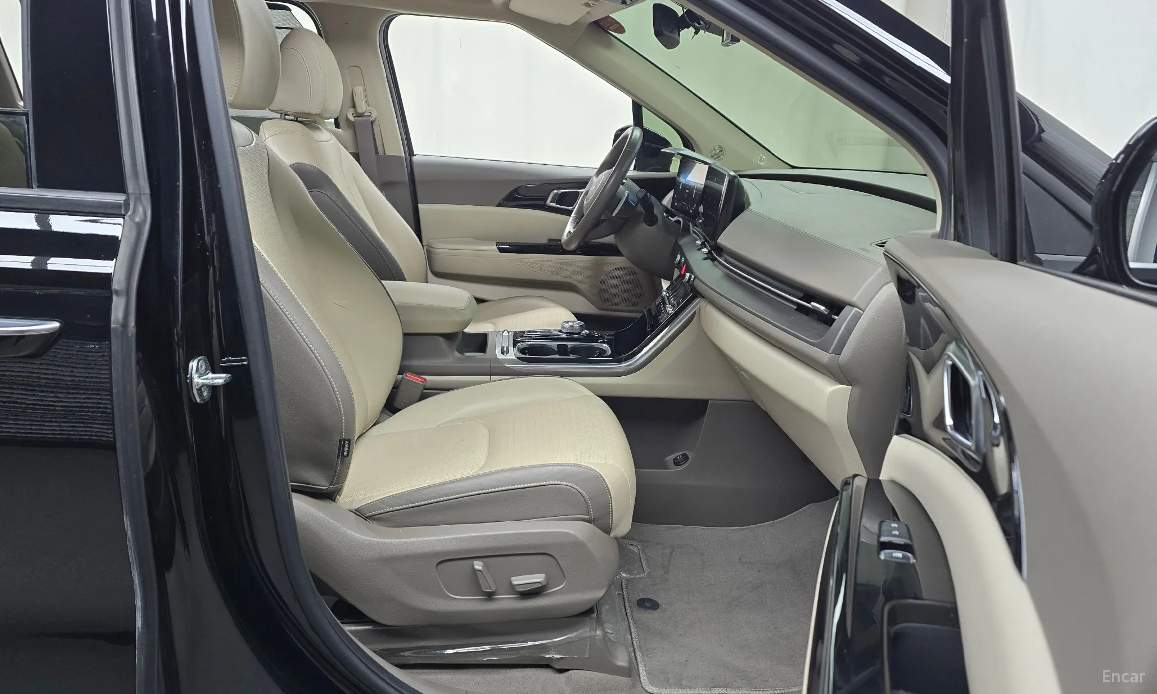 Kia Carnival Gen 4 превью 11