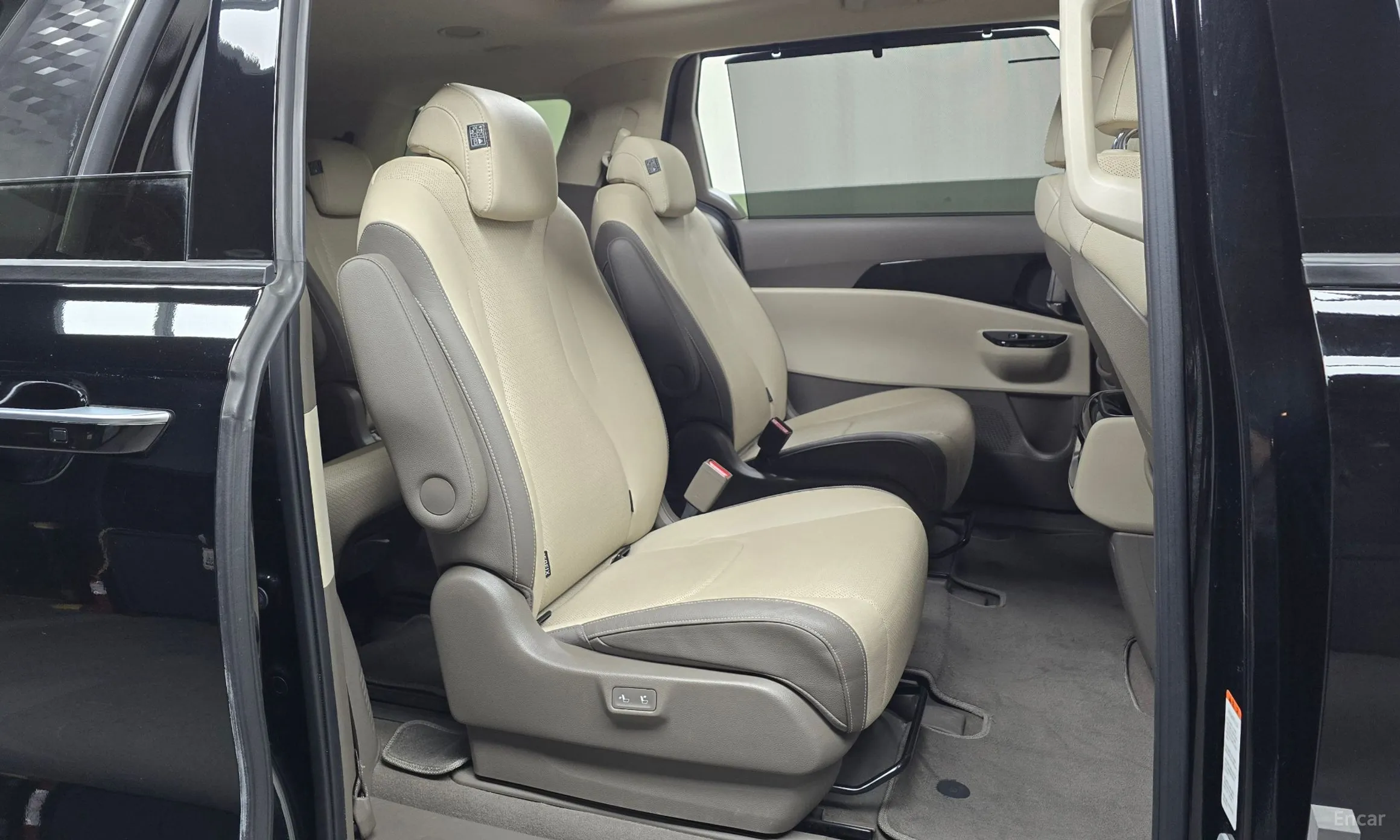 Kia Carnival Gen 4 превью 12