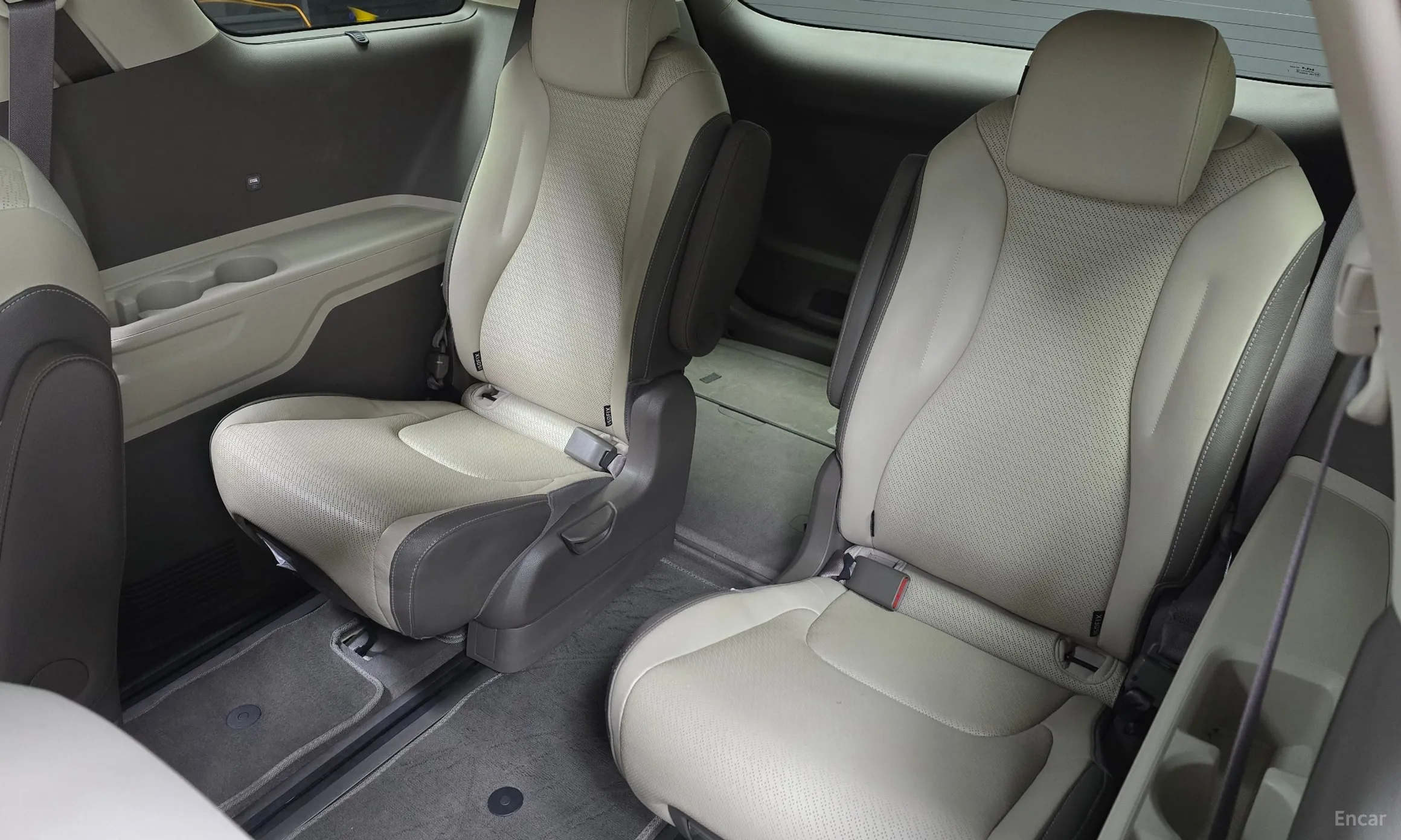 Kia Carnival Gen 4 превью 13