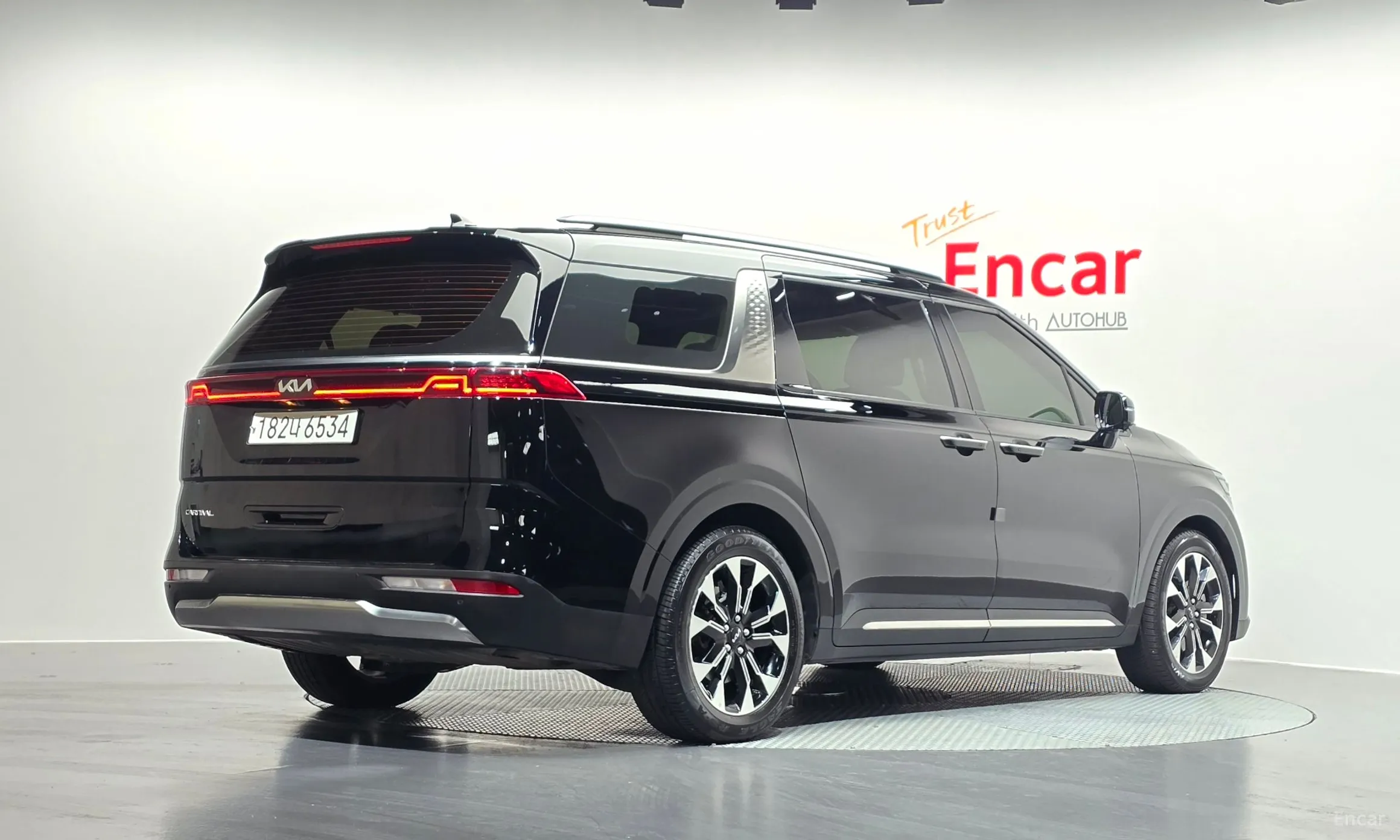 Kia Carnival Gen 4 превью 2