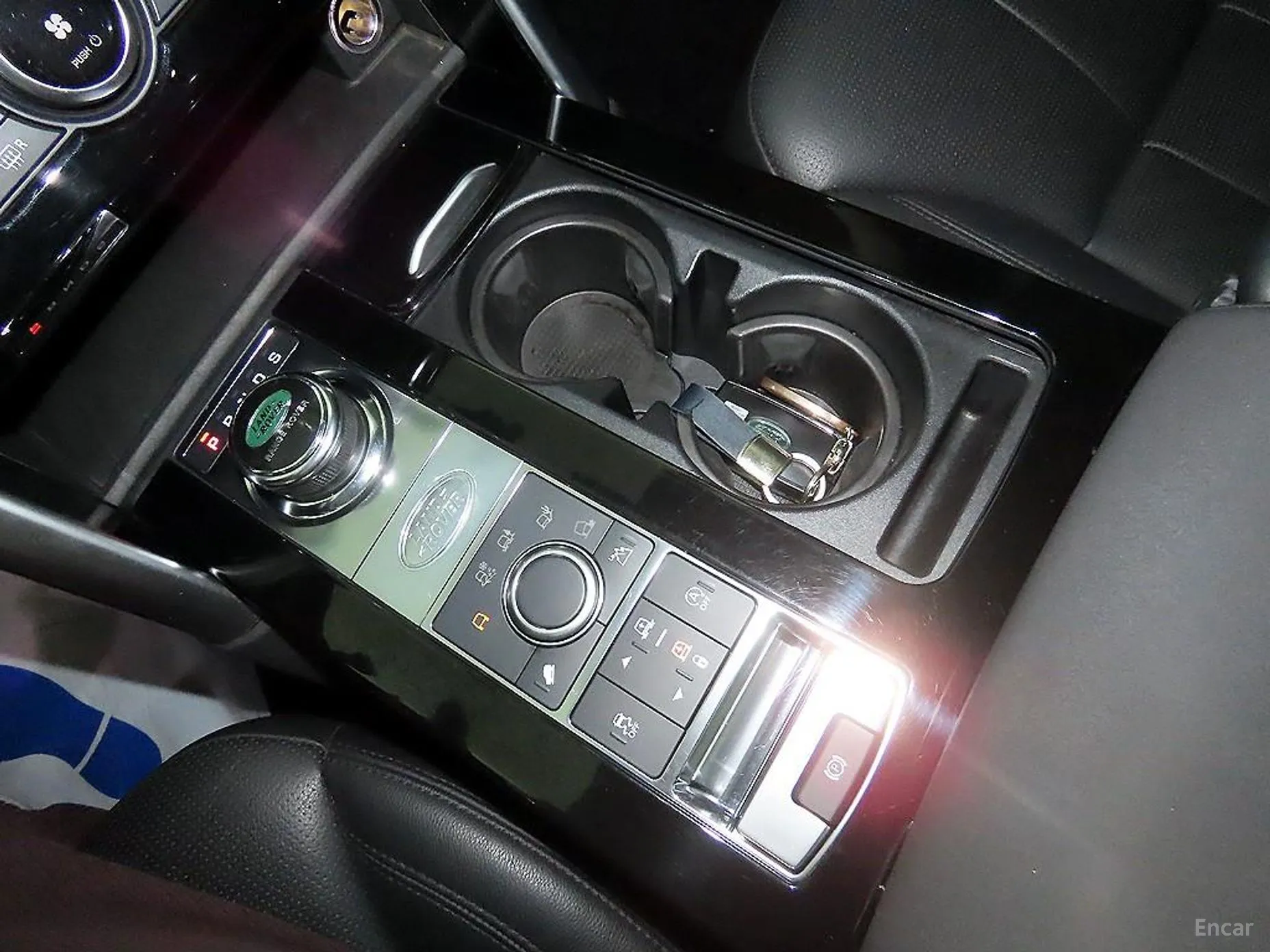 Land Rover Discovery 5 превью 13