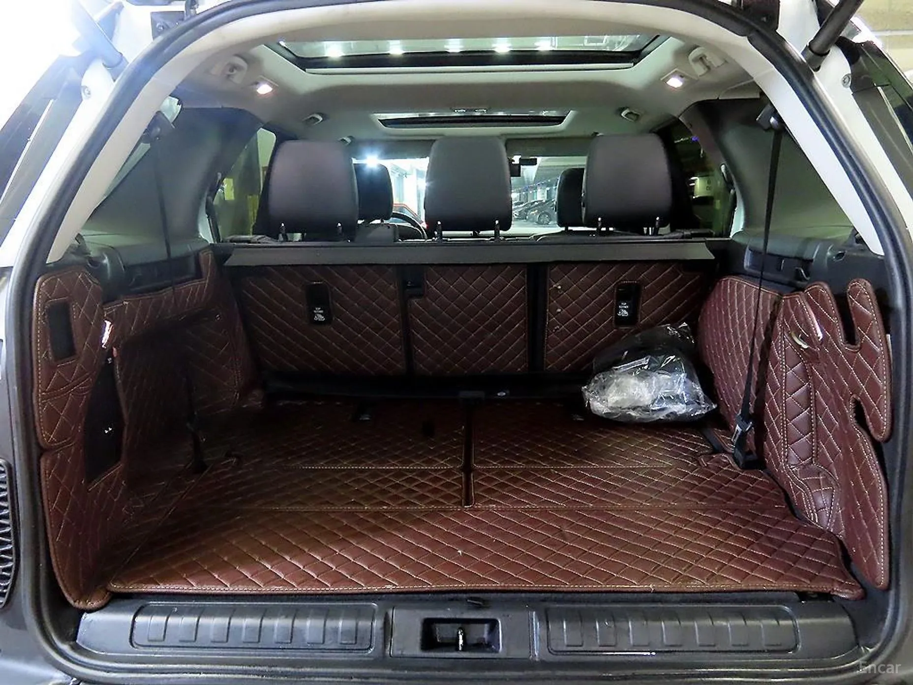 Land Rover Discovery 5 превью 18