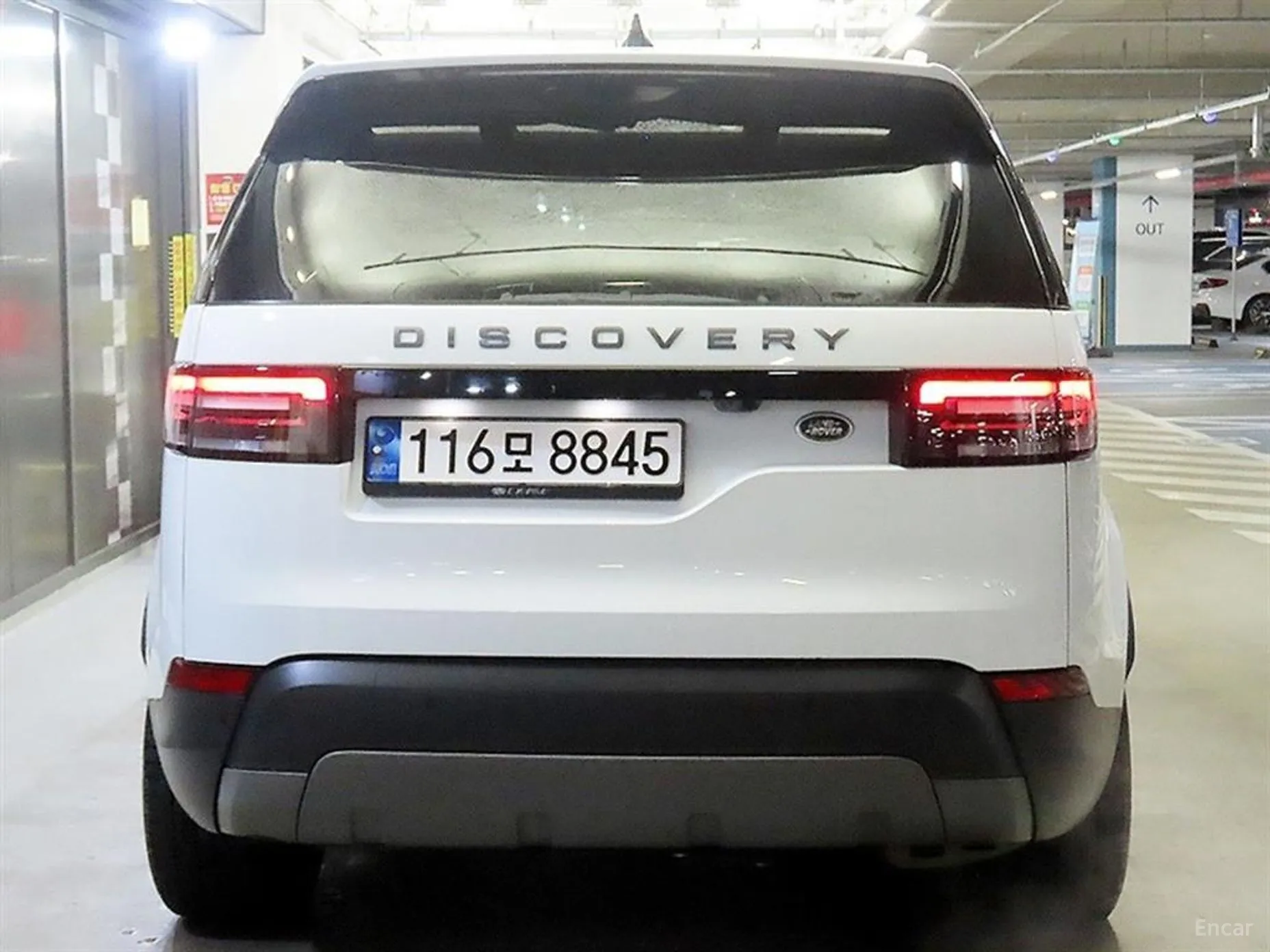 Land Rover Discovery 5 превью 5