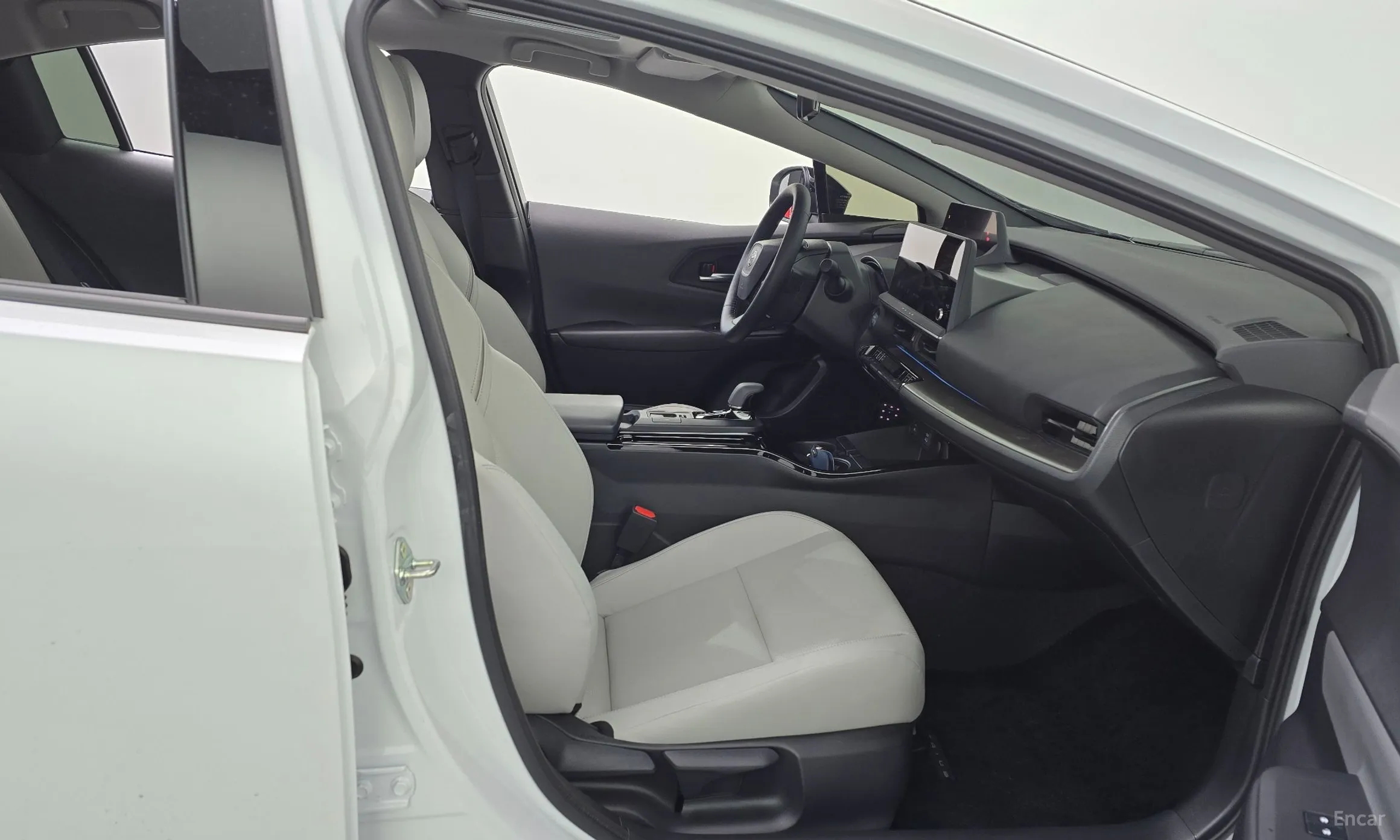 Toyota Prius 5th Generation превью 11