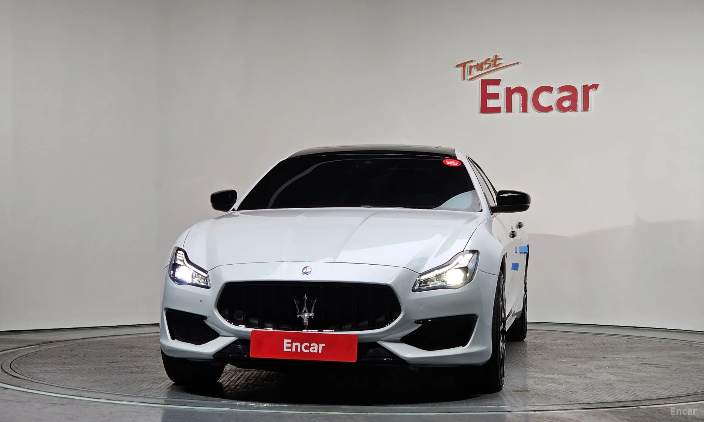 Maserati Quattroporte превью 3
