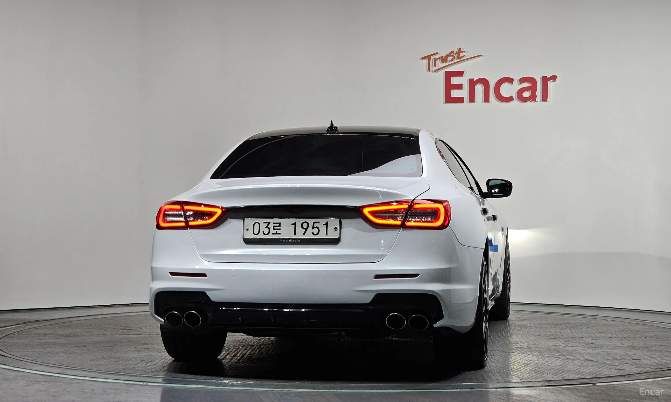 Maserati Quattroporte превью 4