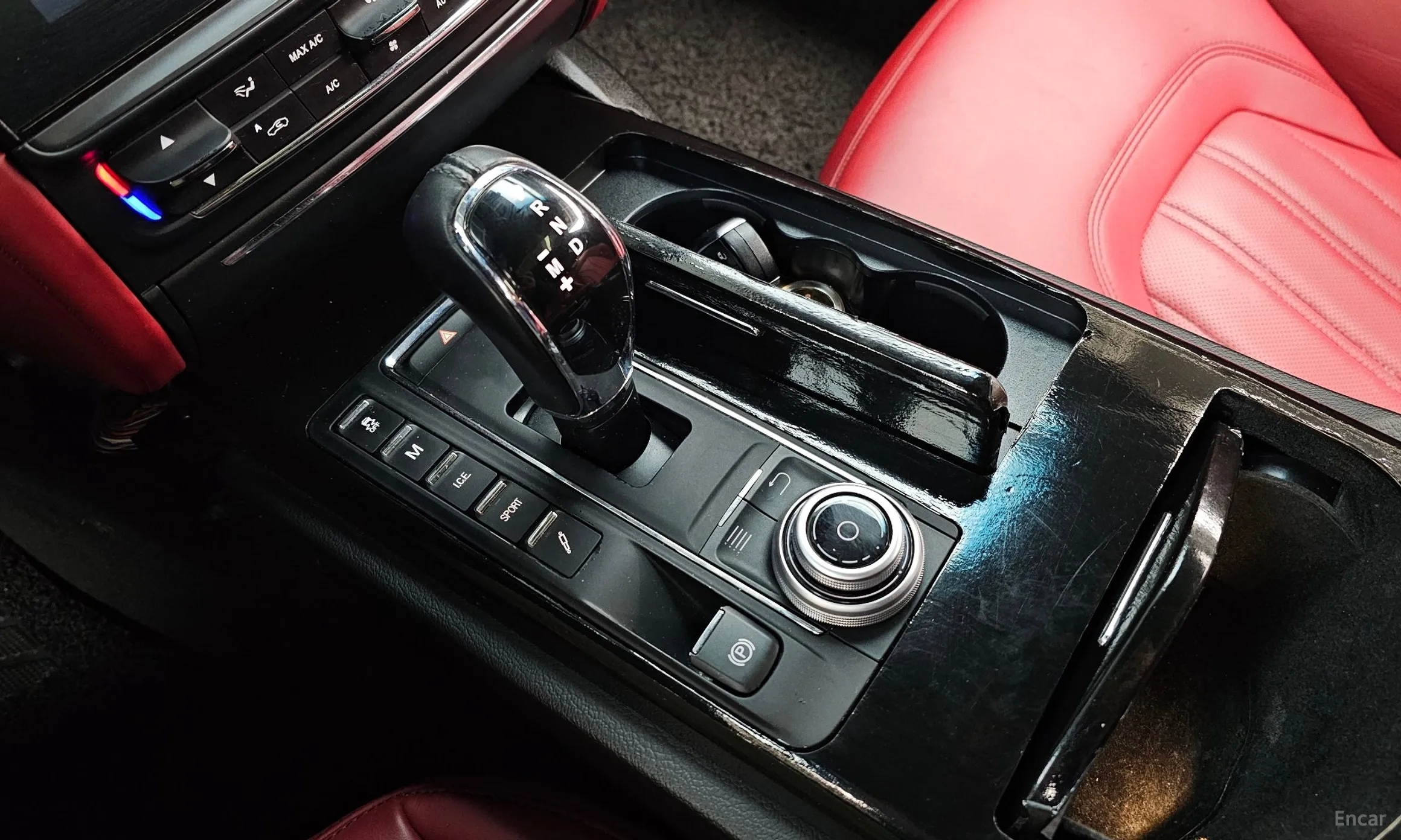 Maserati Quattroporte превью 9