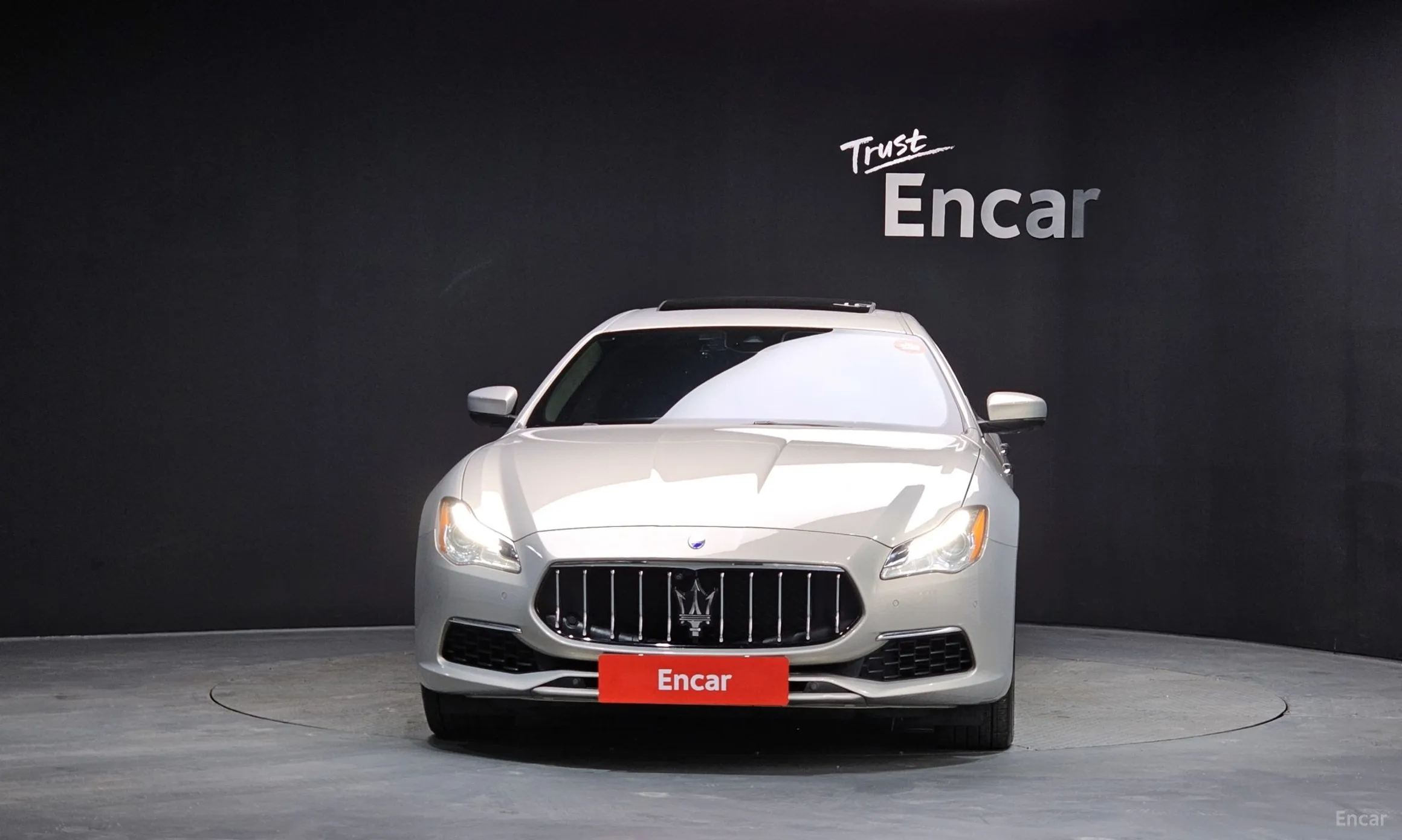 Maserati Quattroporte превью 3