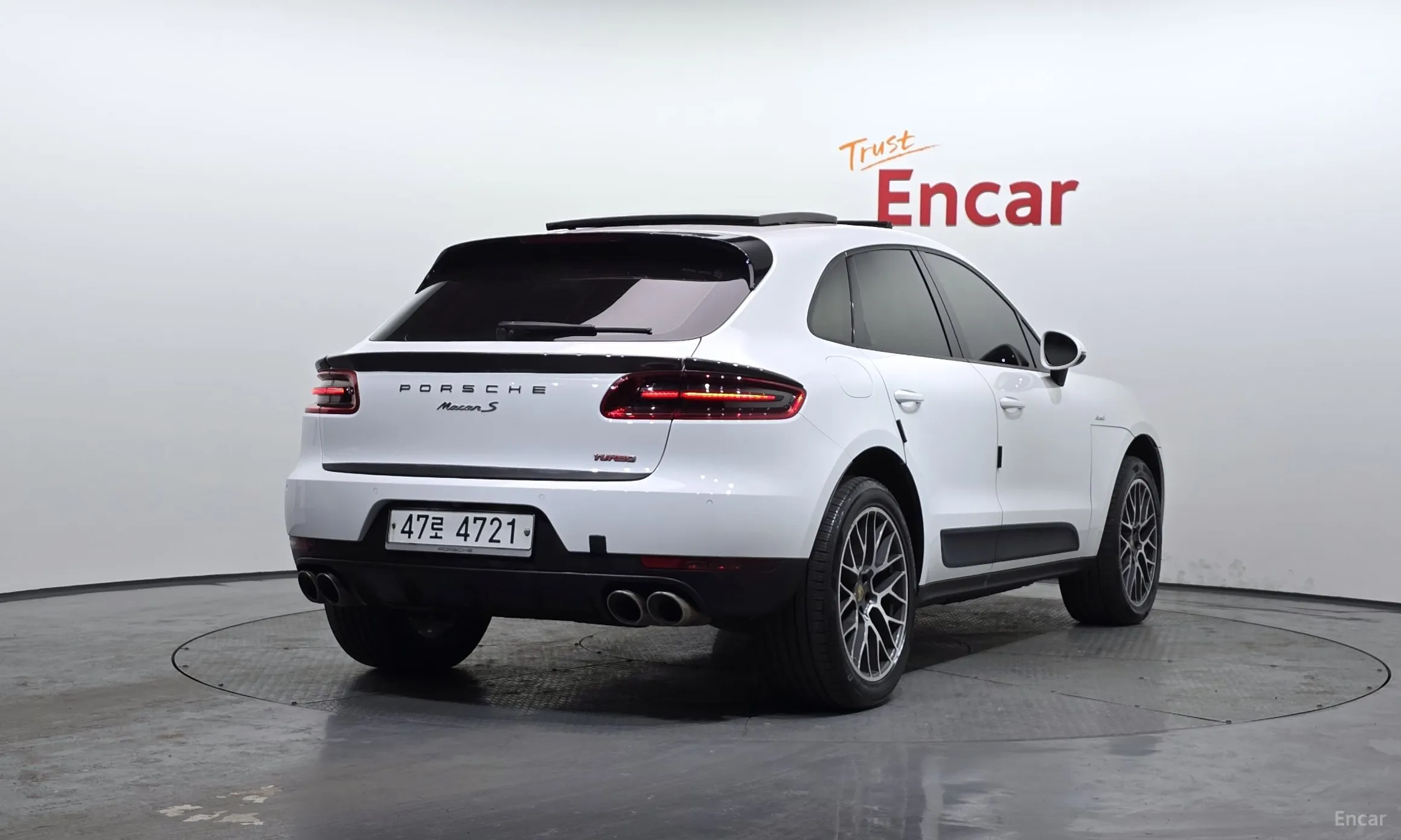Porsche Macan превью 2