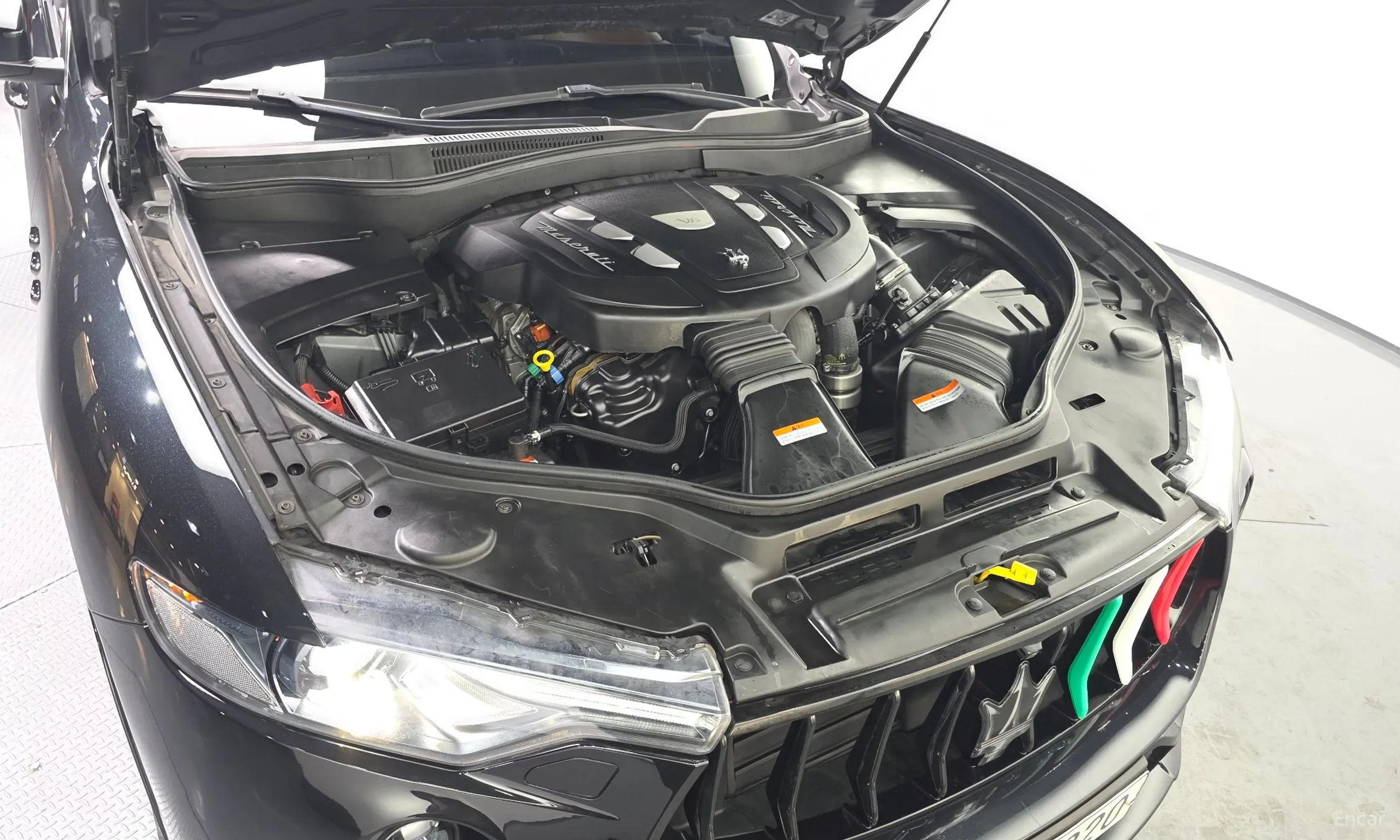 Maserati Levante превью 6