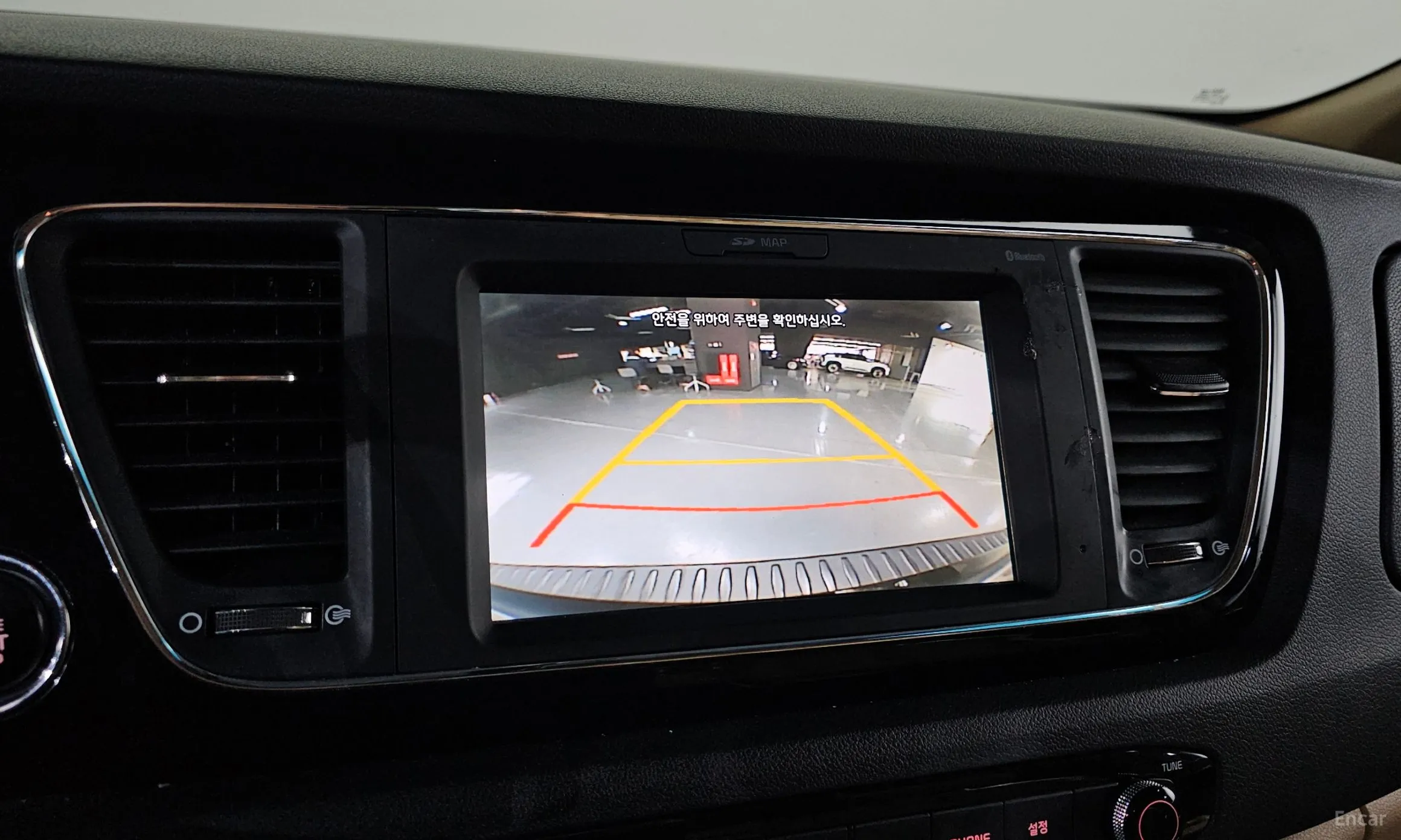 Kia Carnival превью 16