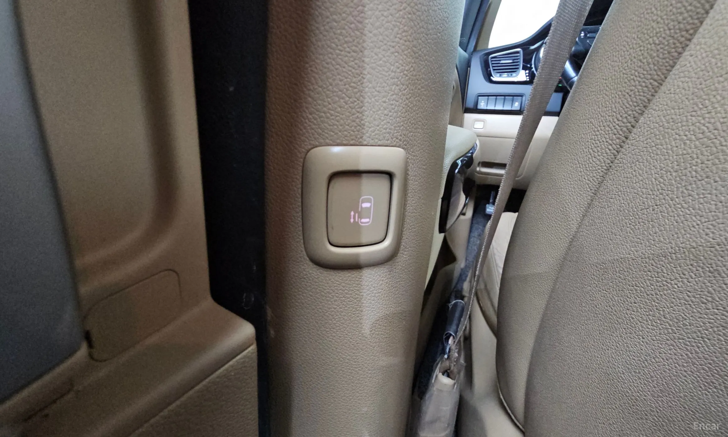 Kia Carnival превью 19