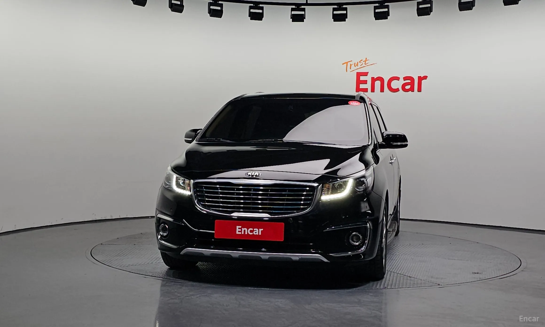 Kia Carnival превью 3